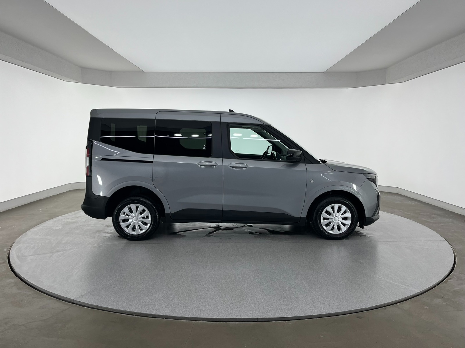Ford Tourneo Courier Kombi 1.5 EcoBlue Deluxe - 2025 - Detay