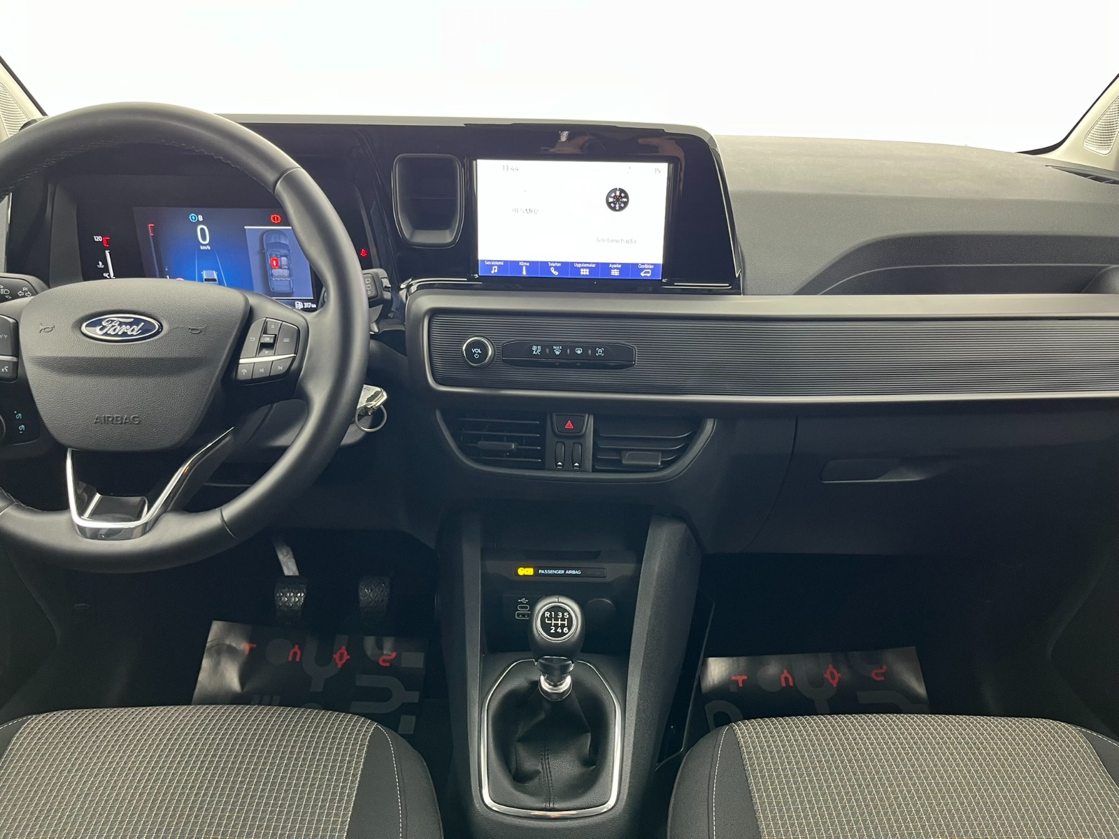 Ford Tourneo Courier Kombi 1.5 EcoBlue Deluxe - 2025 - Detay