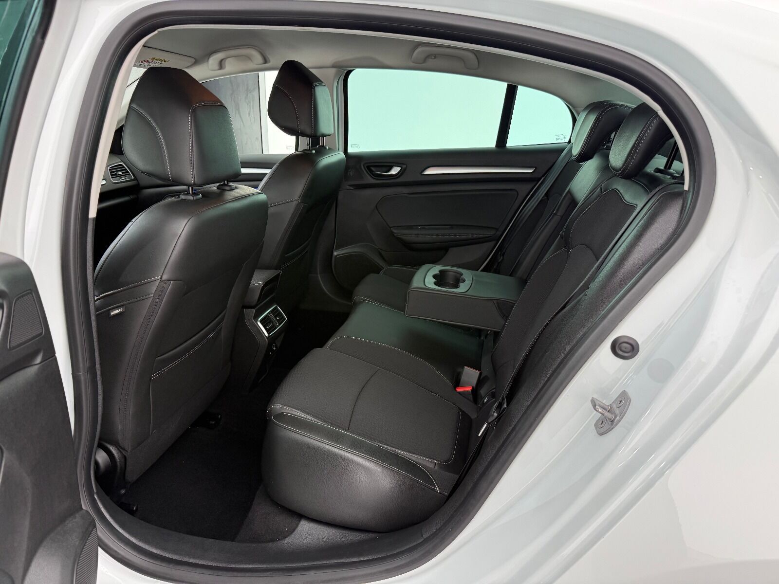 Renault Megane Sedan 1.3 TCe Icon EDC - 2025 - Detay