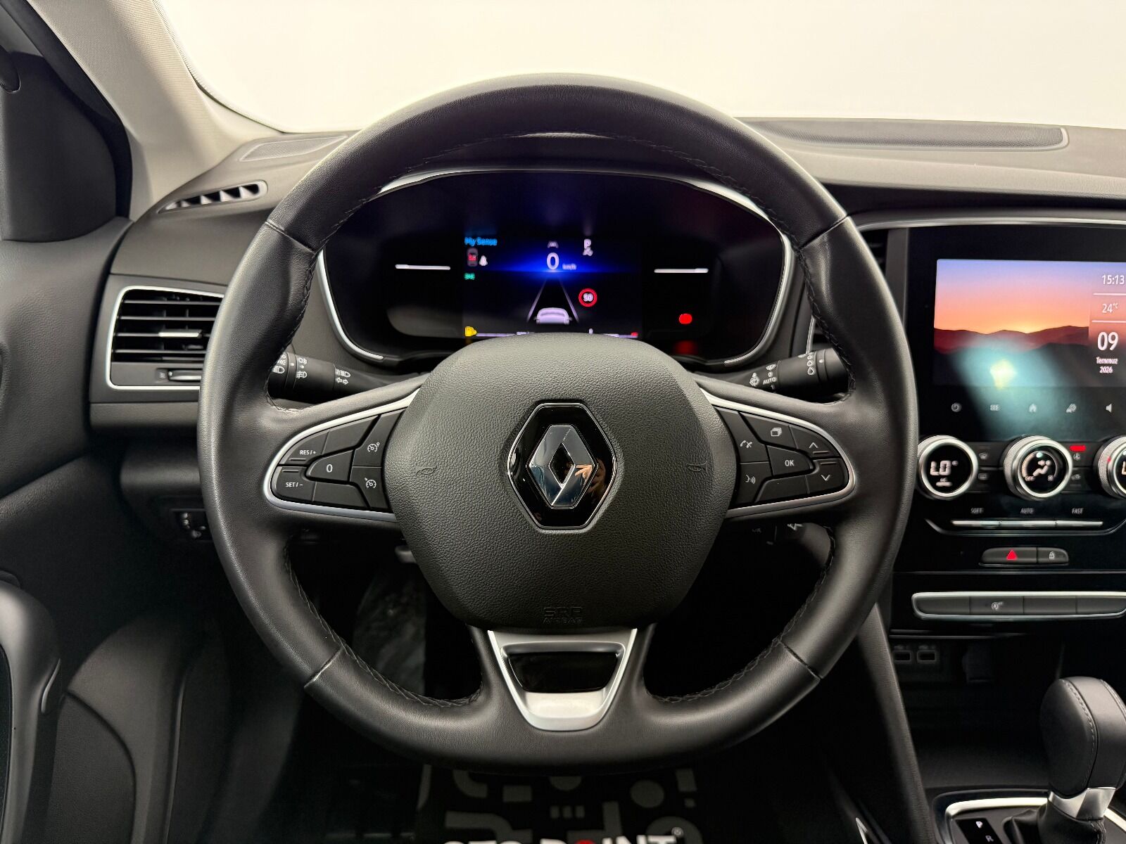 Renault Megane Sedan 1.3 TCe Icon EDC - 2025 - Detay