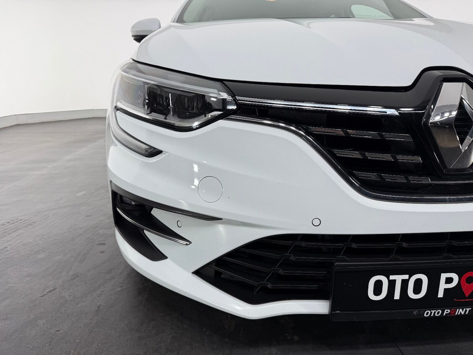 Renault Megane Sedan 1.3 TCe Icon EDC - 2025 - Detay