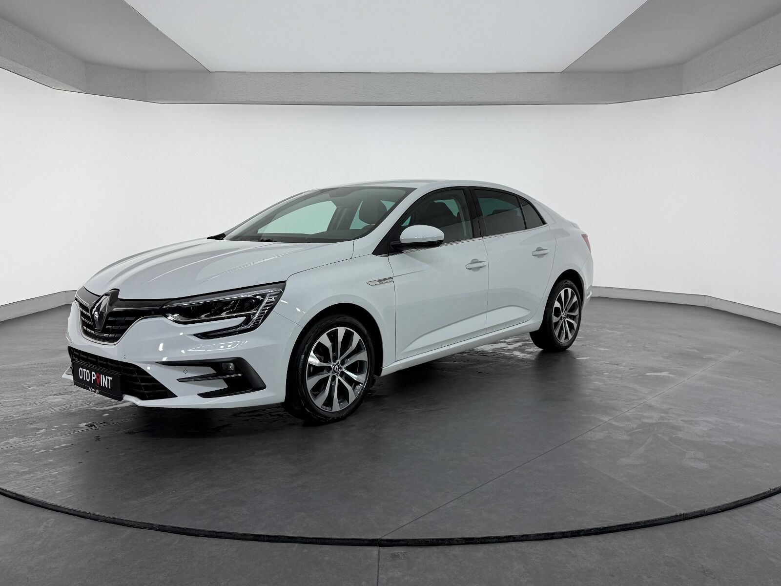 Renault Megane Sedan 1.3 TCe Icon EDC - 2025 - Detay