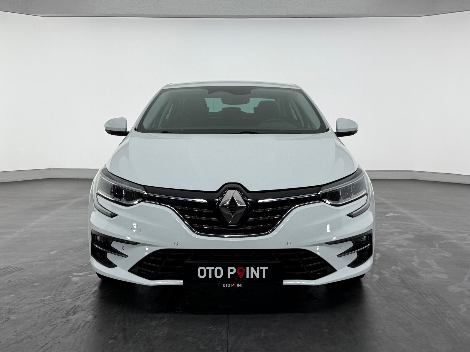 Renault Megane Sedan 1.3 TCe Icon EDC - 2025