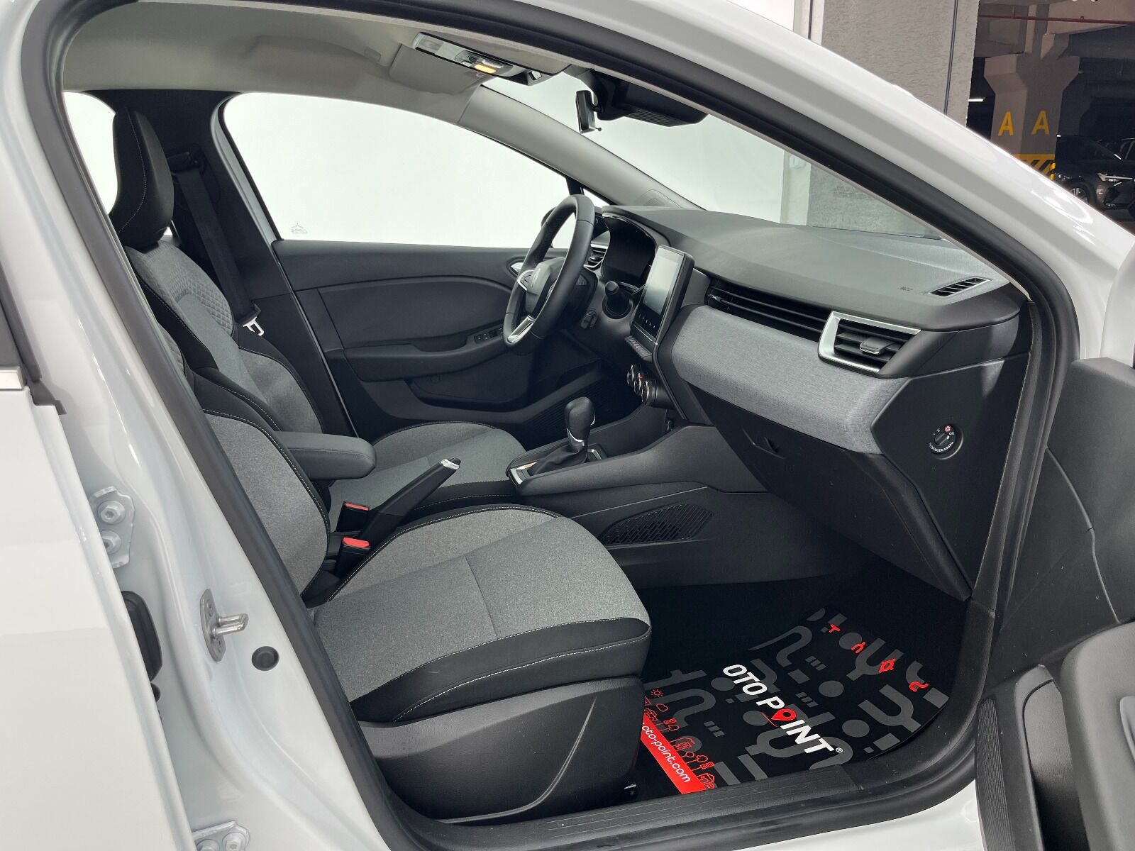 Renault Clio 1.0 TCE Evolution X-Tronic - 2025 - Detay