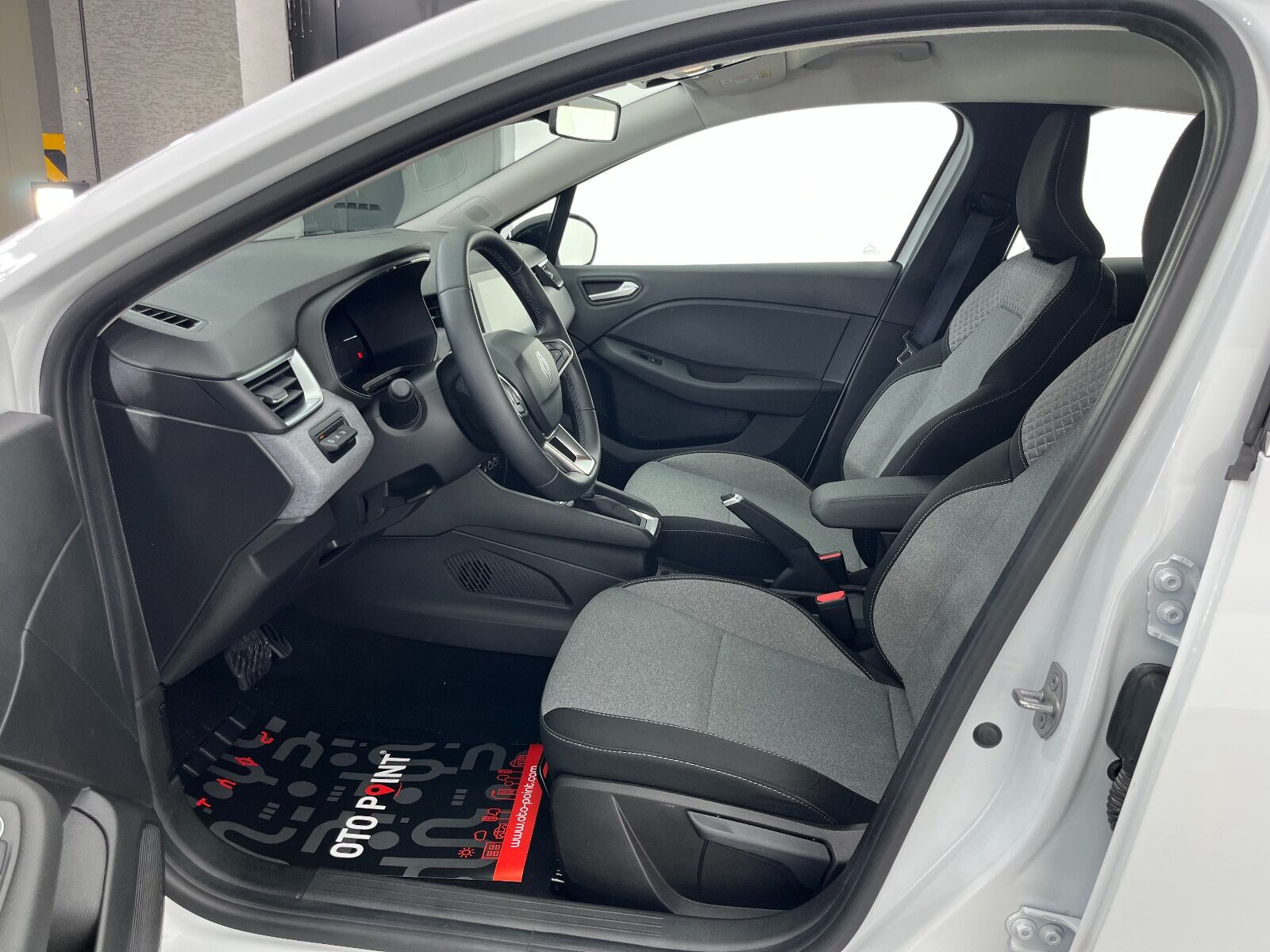 Renault Clio 1.0 TCE Evolution X-Tronic - 2025 - Detay