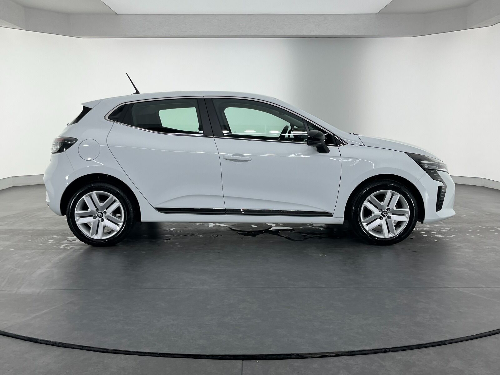 Renault Clio 1.0 TCE Evolution X-Tronic - 2025 - Detay