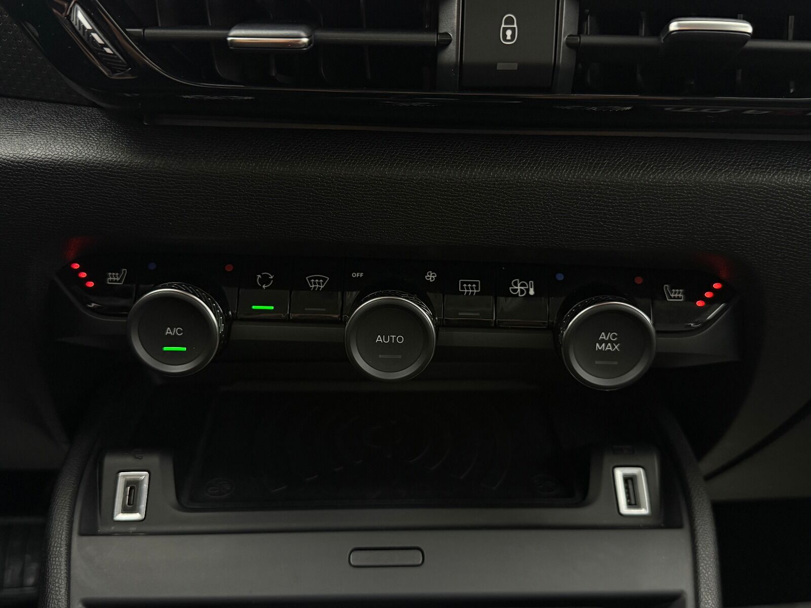 Citroen C4 X 1.2 Puretech Max EAT8 - 2025 - Detay