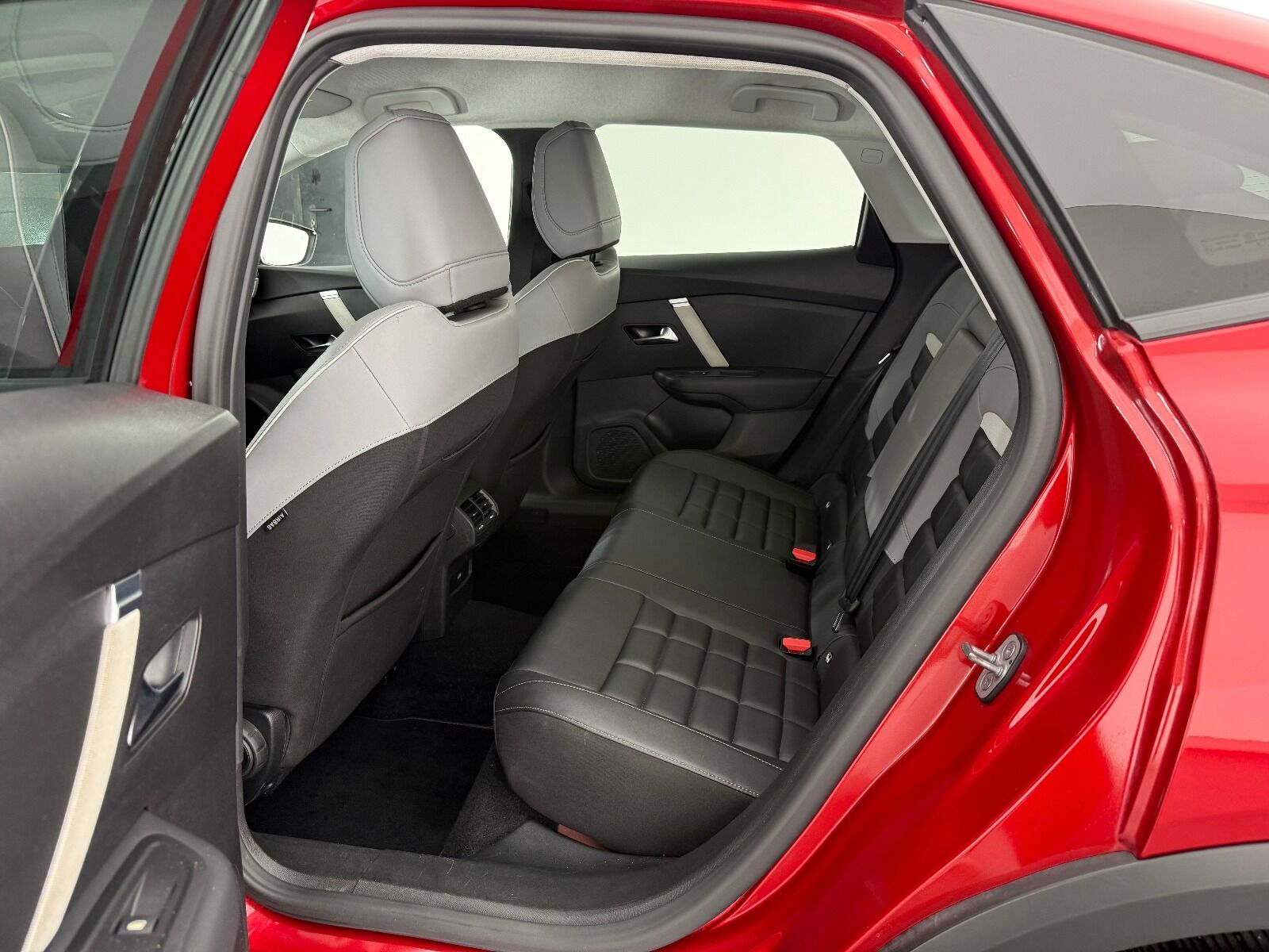 Citroen C4 X 1.2 Puretech Max EAT8 - 2025 - Detay
