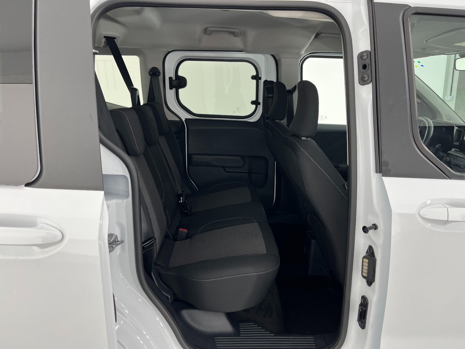 Ford Tourneo Courier Kombi 1.5 EcoBlue Deluxe - 2025 - Detay