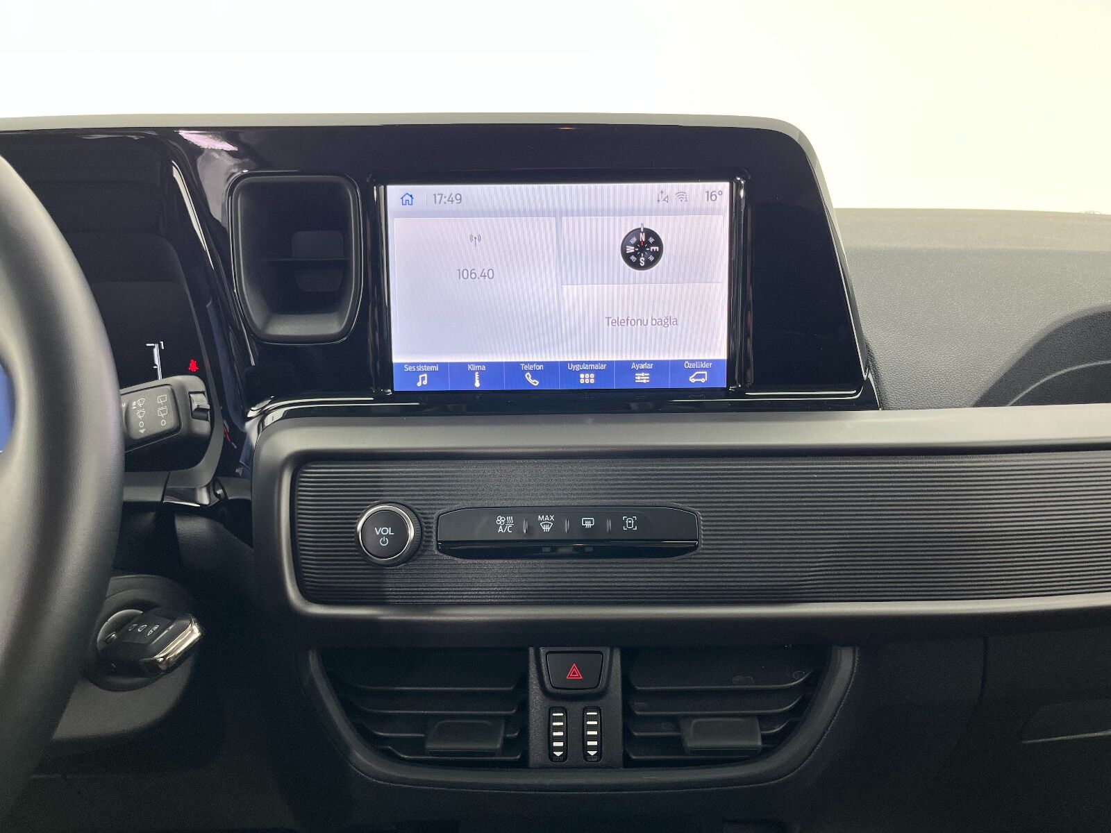 Ford Tourneo Courier Kombi 1.5 EcoBlue Deluxe - 2025 - Detay