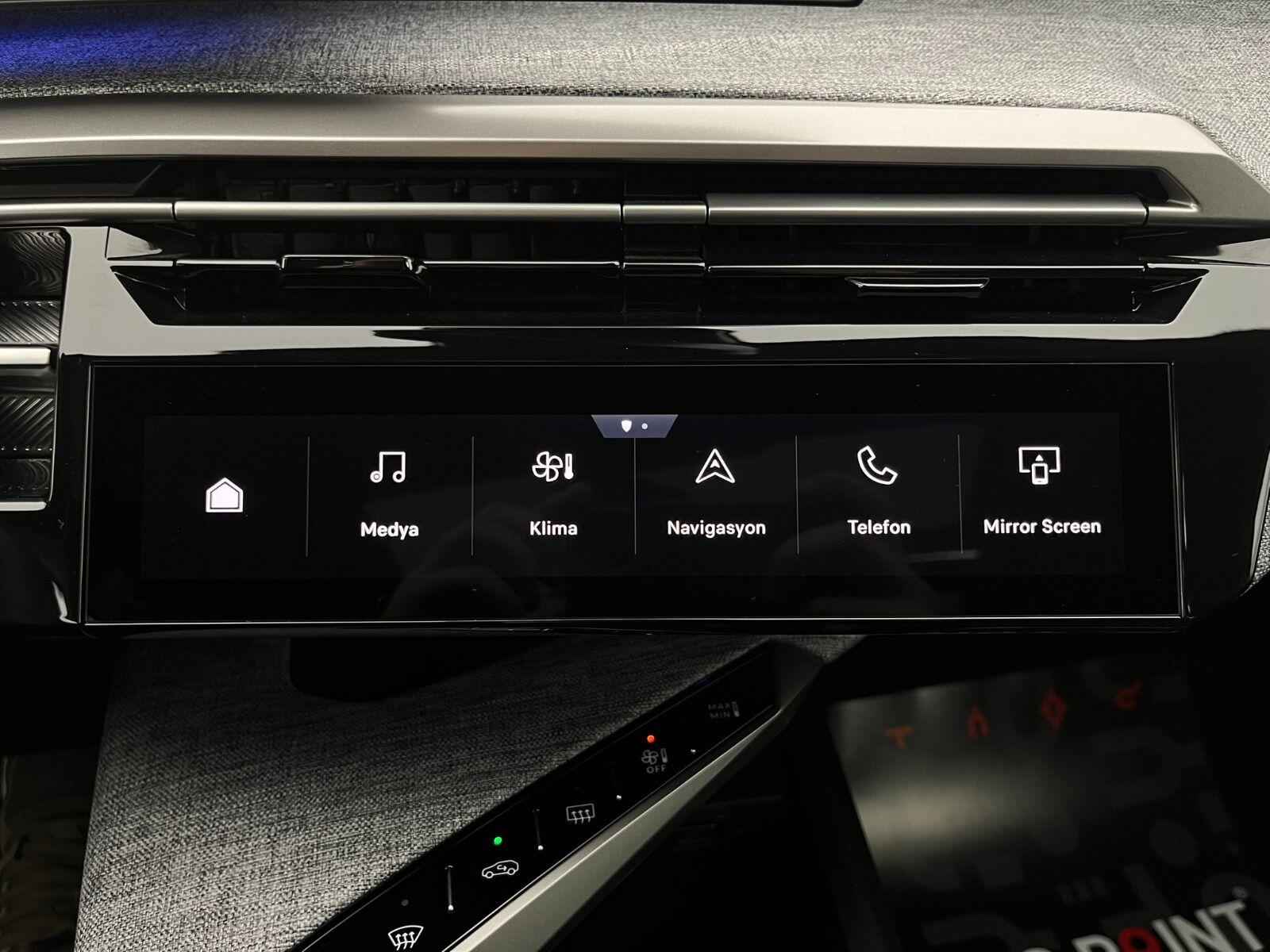 Peugeot 3008 Crossover 1.2 Hybrid Allure eDCS6 - 2025 - Detay