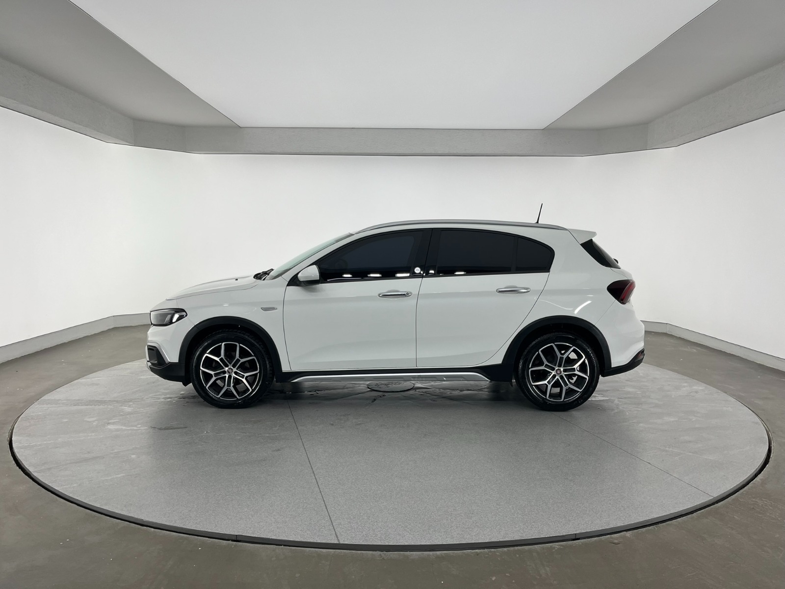 Fiat Egea Cross 1.6 MultiJet Lounge DCT - 2023 - Detay