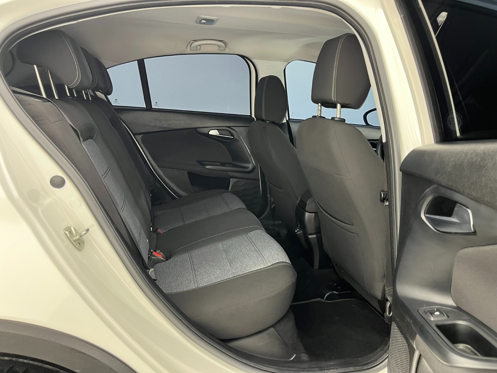 Fiat Egea Cross 1.6 MultiJet Lounge DCT - 2023 - Detay