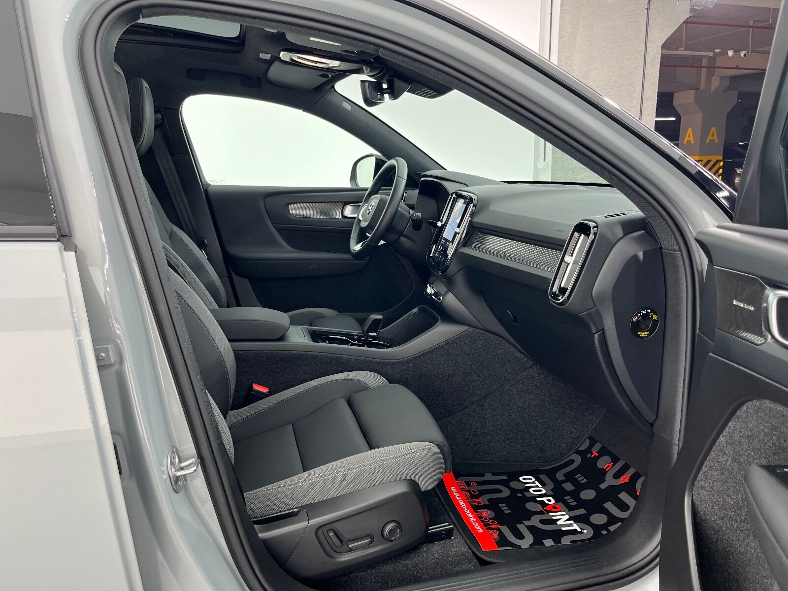 Volvo EX40 Single Motor Extended Range Ultra - 2025 - Detay