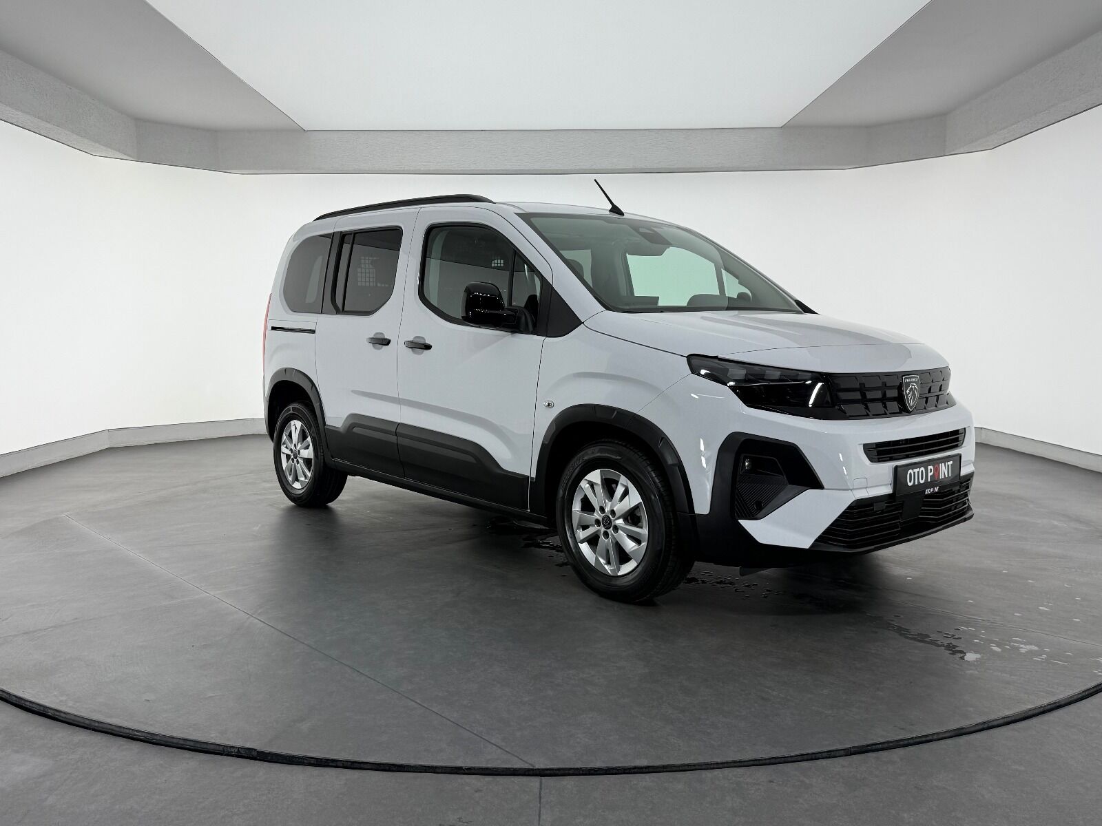 Peugeot Rifter 1.5 BlueHDI Allure EAT8 - 2026 - Detay