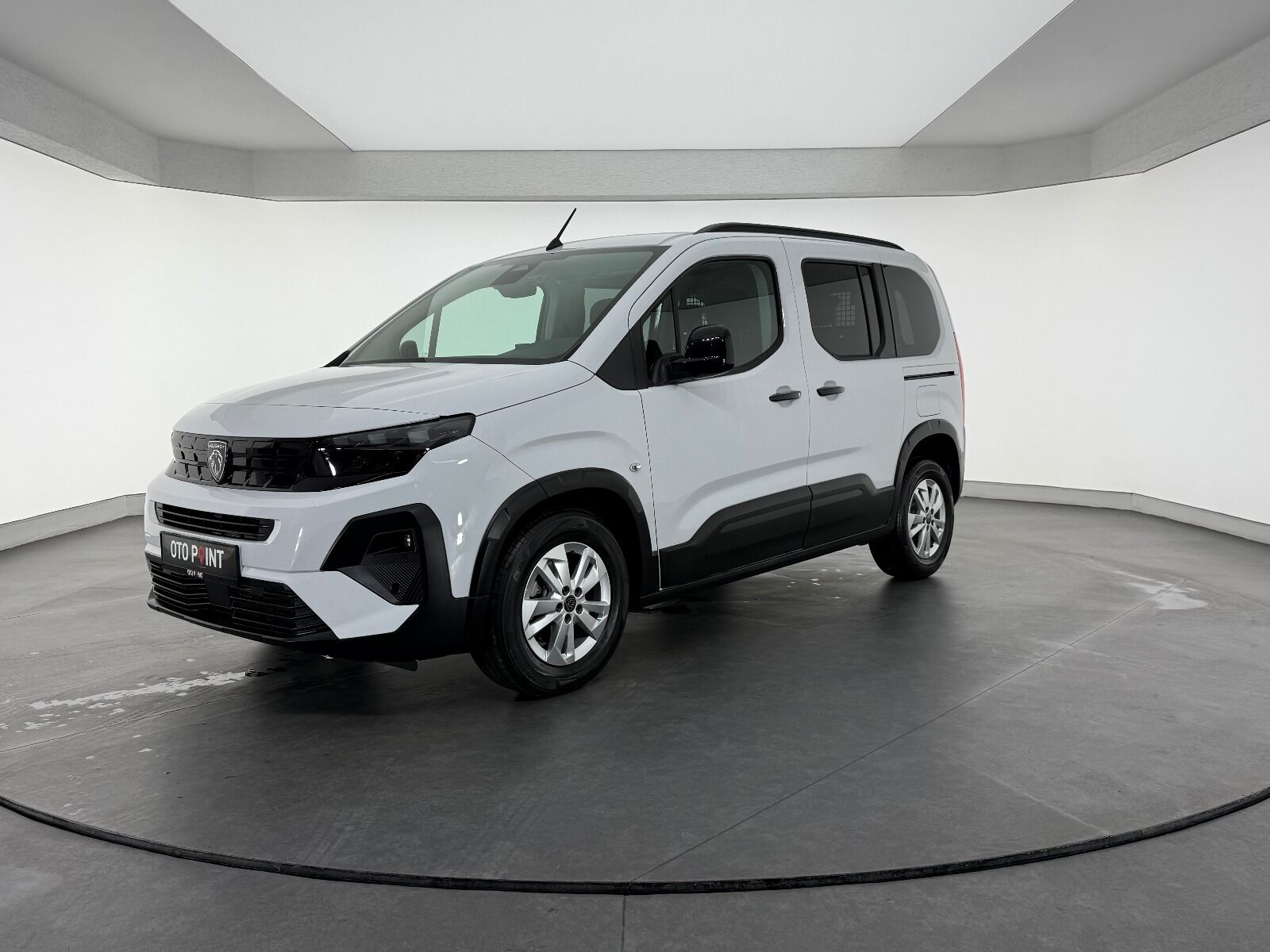 Peugeot Rifter 1.5 BlueHDI Allure EAT8 - 2026 - Detay