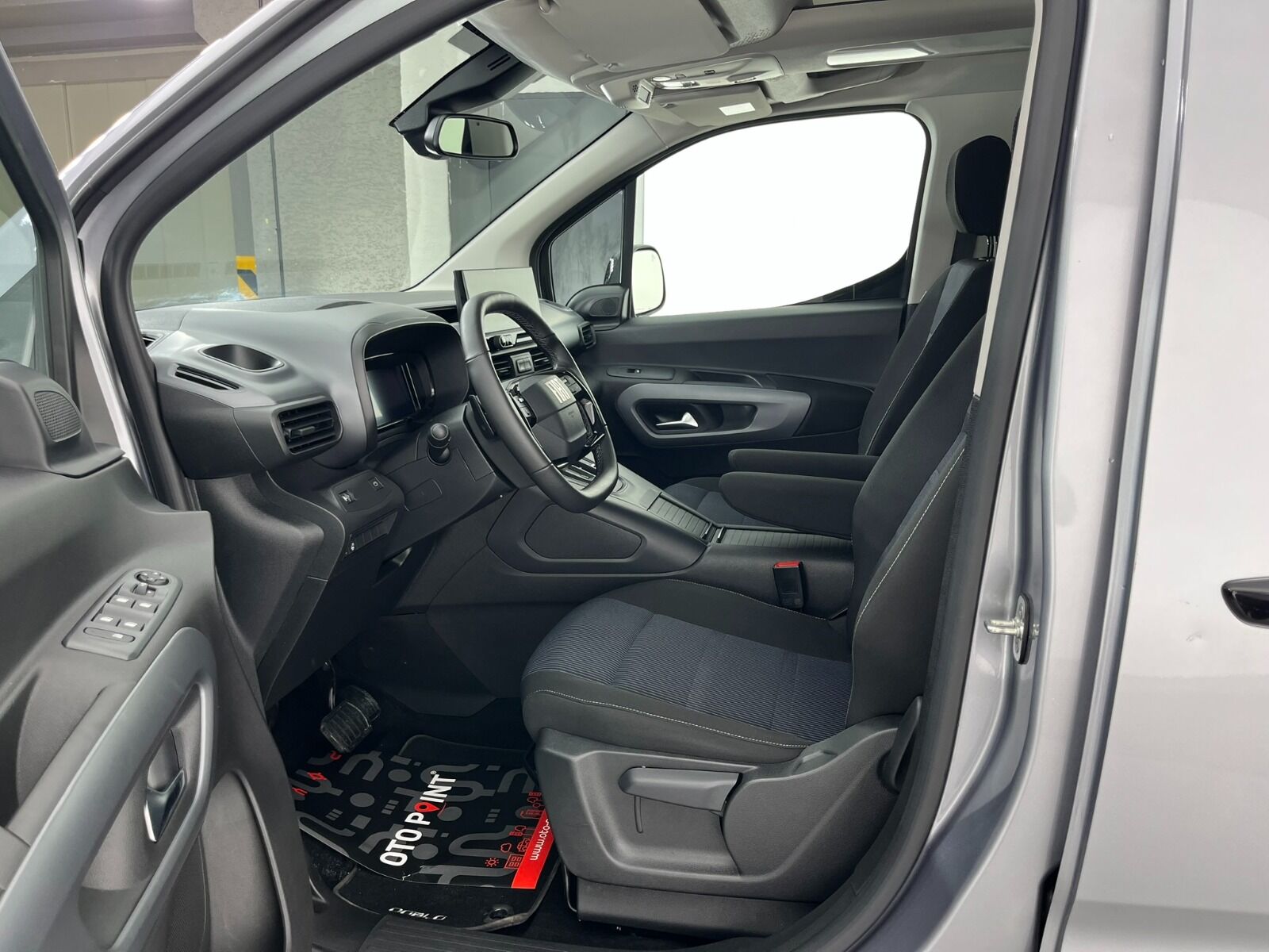 Fiat Doblo Combi 1.5 BlueHDI Premio Plus Otomatik - 2025 - Detay