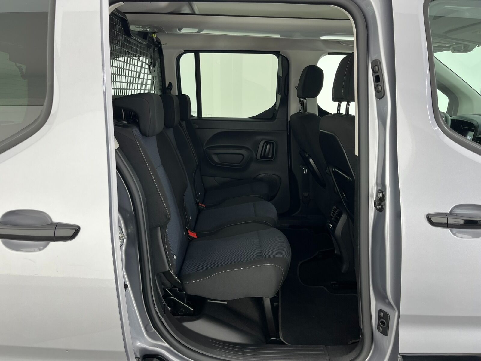 Fiat Doblo Combi 1.5 BlueHDI Premio Plus Otomatik - 2025 - Detay