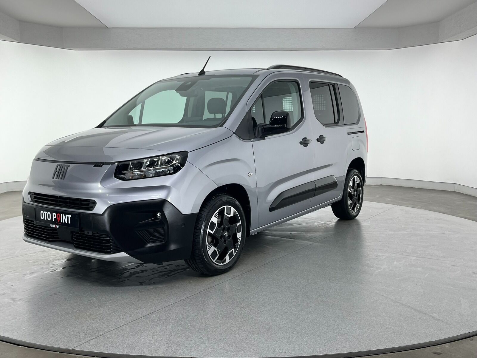 Fiat Doblo Combi 1.5 BlueHDI Premio Plus Otomatik - 2025 - Detay
