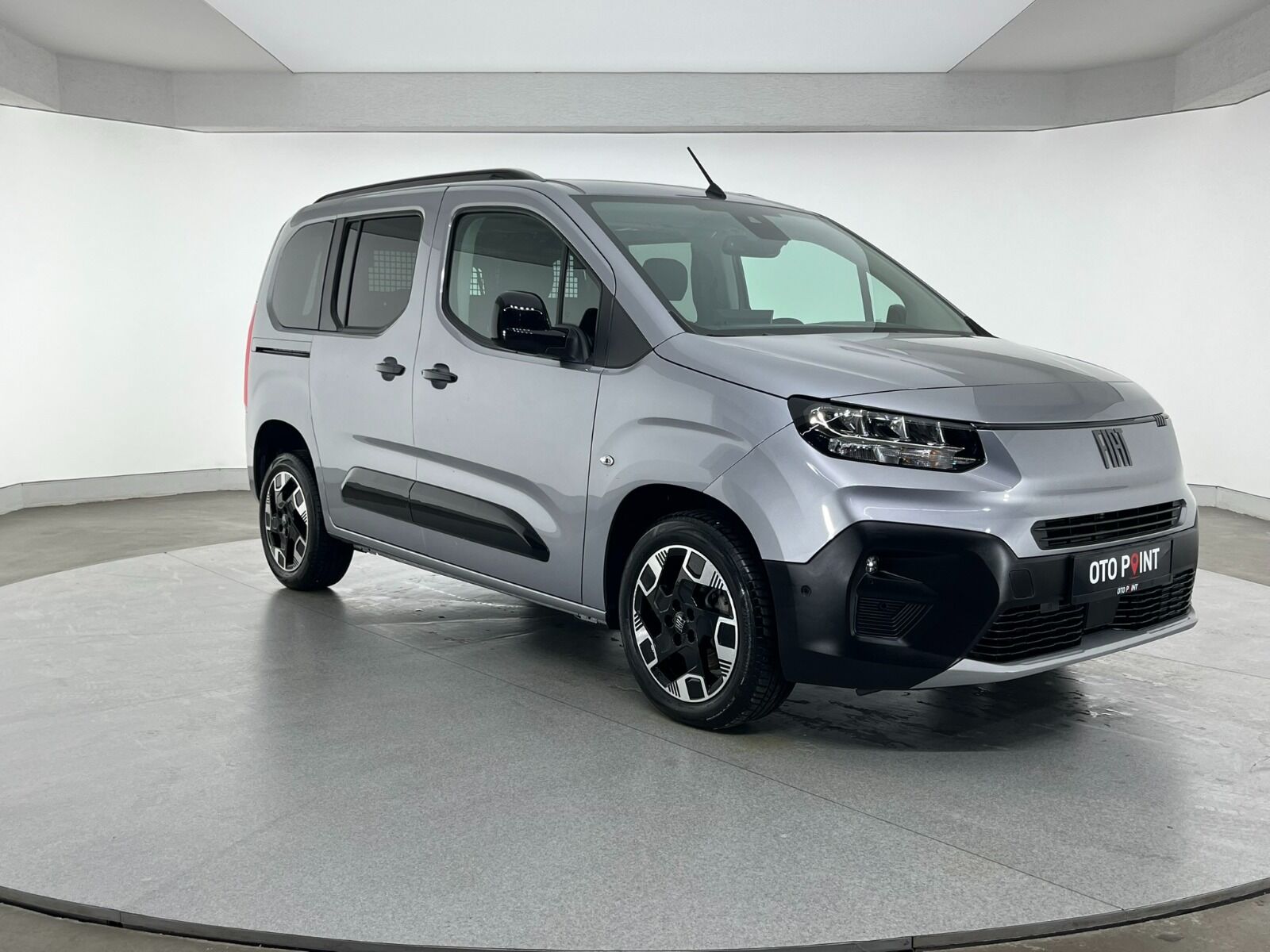 Fiat Doblo Combi 1.5 BlueHDI Premio Plus Otomatik - 2025 - Detay