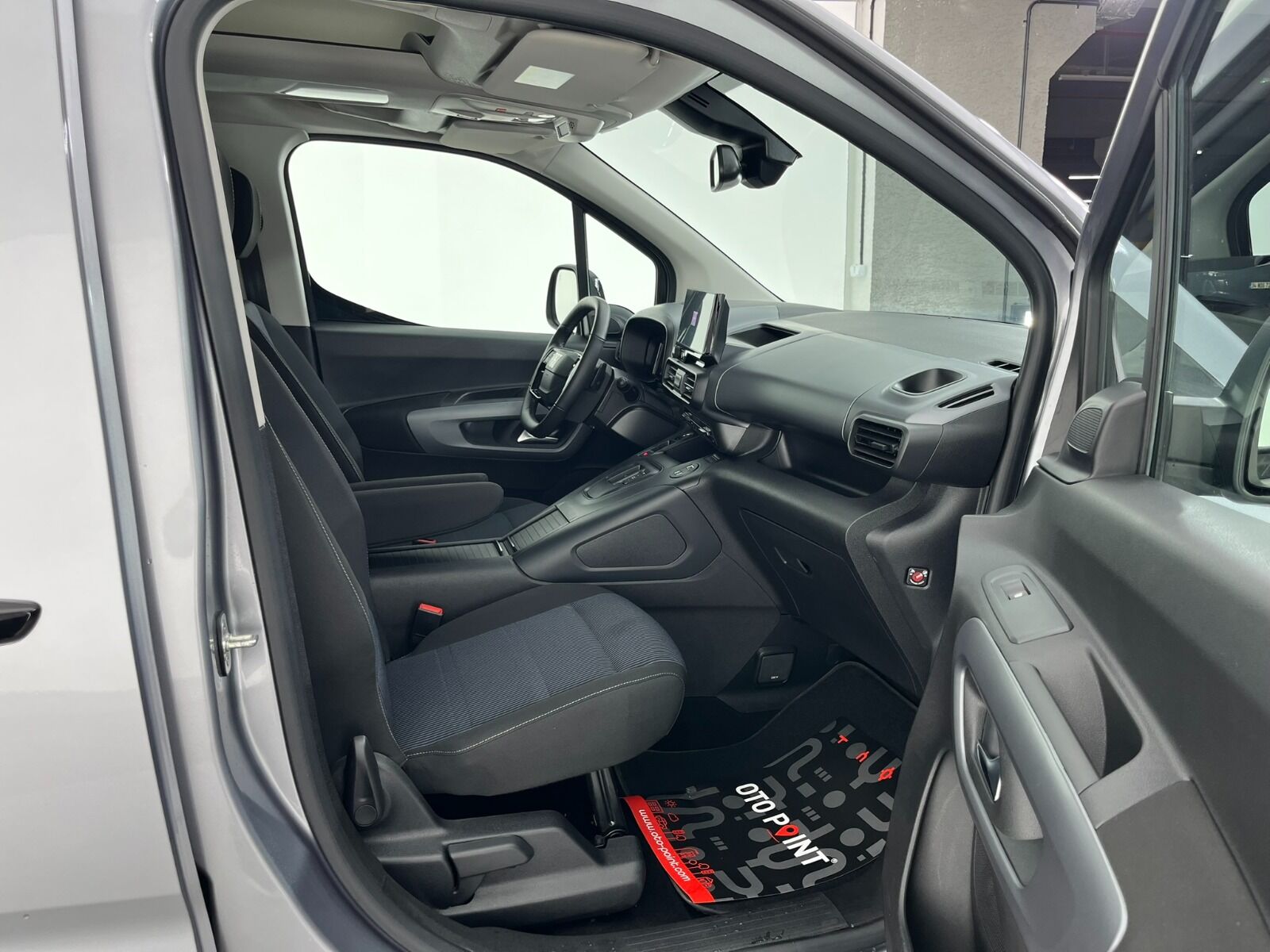 Fiat Doblo Combi 1.5 BlueHDI Premio Plus Otomatik - 2025 - Detay