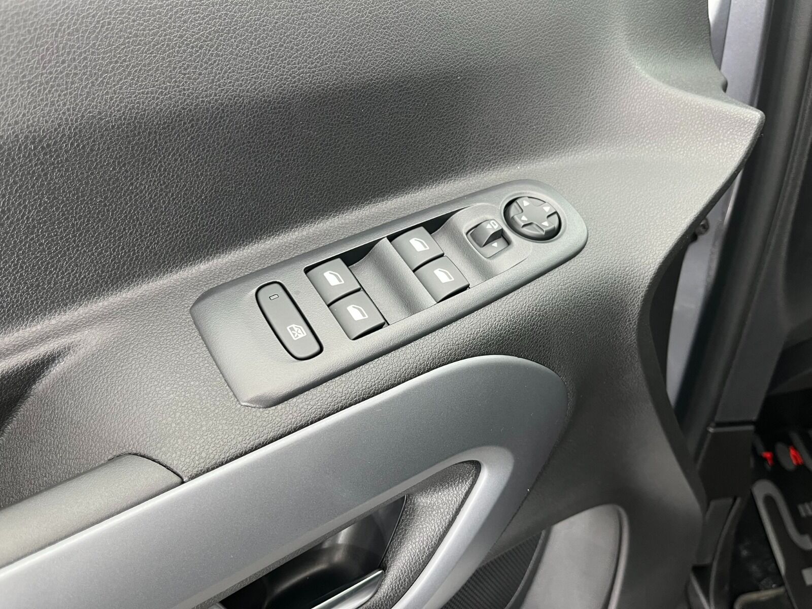 Fiat Doblo Combi 1.5 BlueHDI Premio Plus Otomatik - 2025 - Detay