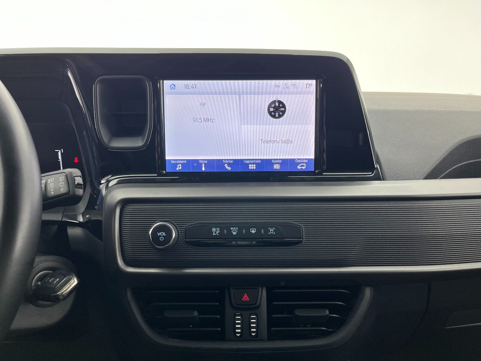 Ford Tourneo Courier Kombi 1.5 EcoBlue Deluxe - 2025 - Detay