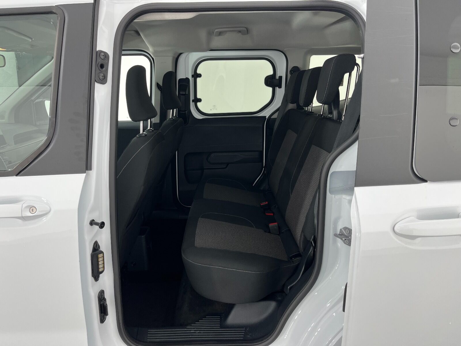 Ford Tourneo Courier Kombi 1.5 EcoBlue Deluxe - 2025 - Detay