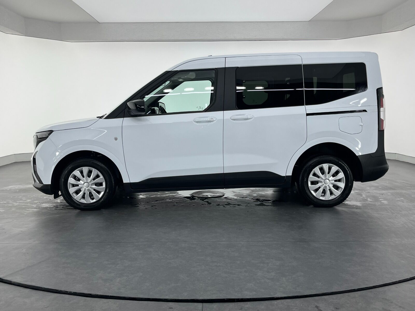 Ford Tourneo Courier Kombi 1.5 EcoBlue Deluxe - 2025 - Detay