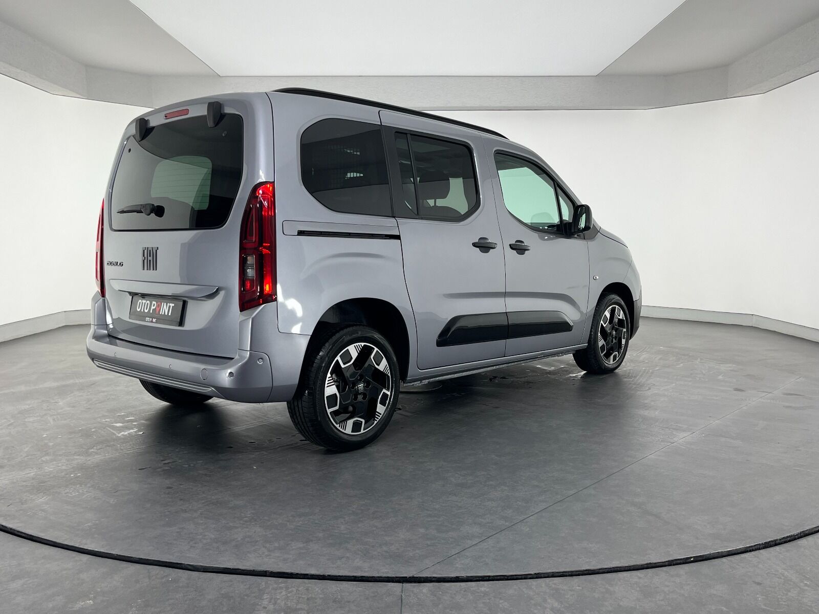 Fiat Doblo Combi 1.5 BlueHDI Premio Plus Otomatik - 2025 - Detay