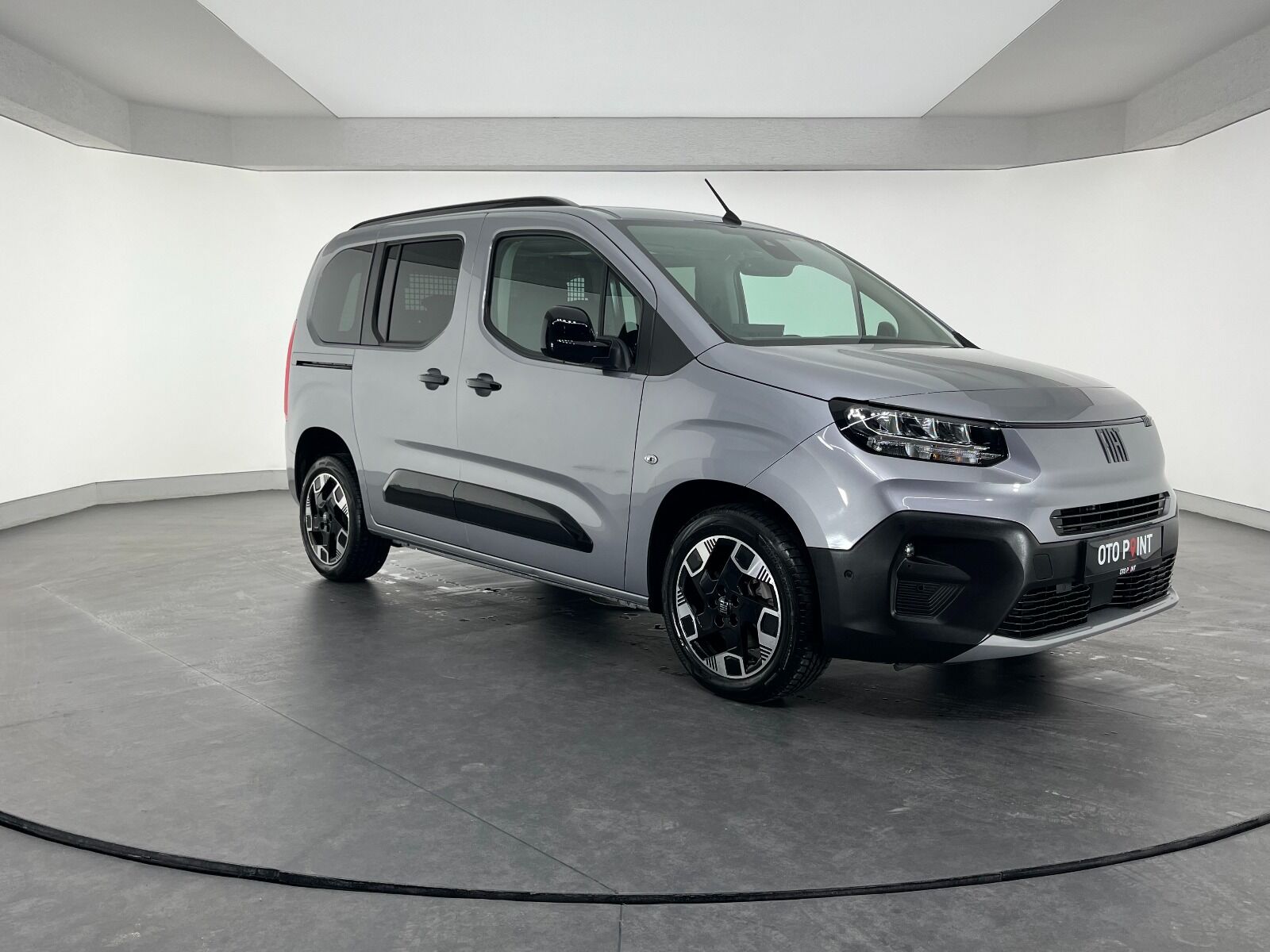 Fiat Doblo Combi 1.5 BlueHDI Premio Plus Otomatik - 2025 - Detay