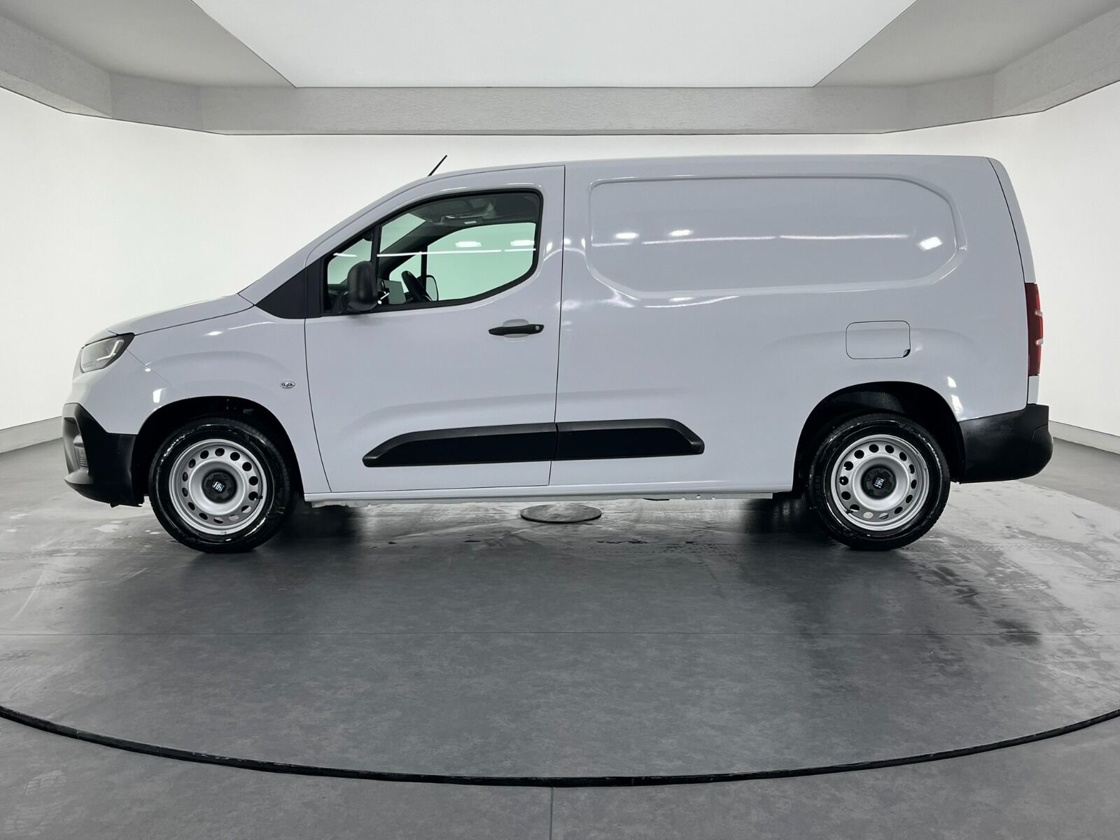 Fiat Doblo Cargo 1.5 BlueHDI Maxi - 2024 - Detay
