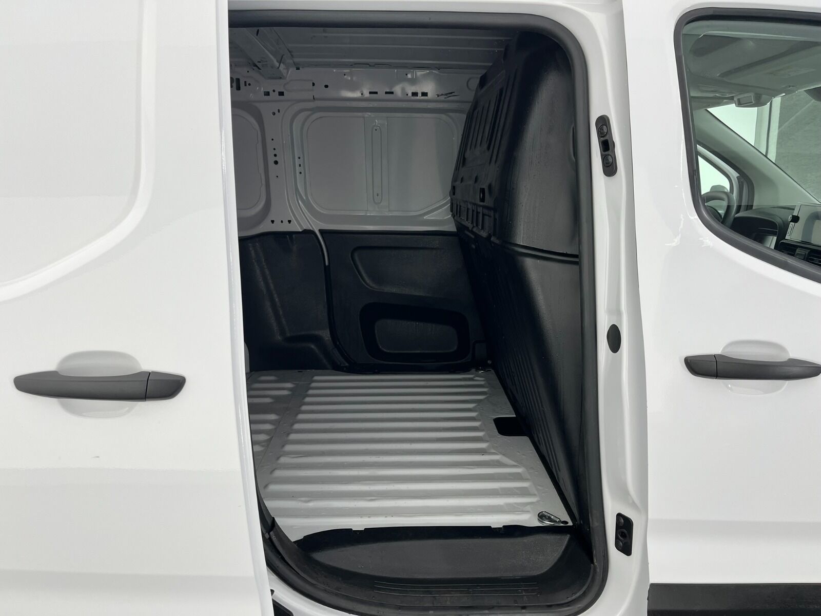 Fiat Doblo Cargo 1.5 BlueHDI Maxi - 2024 - Detay