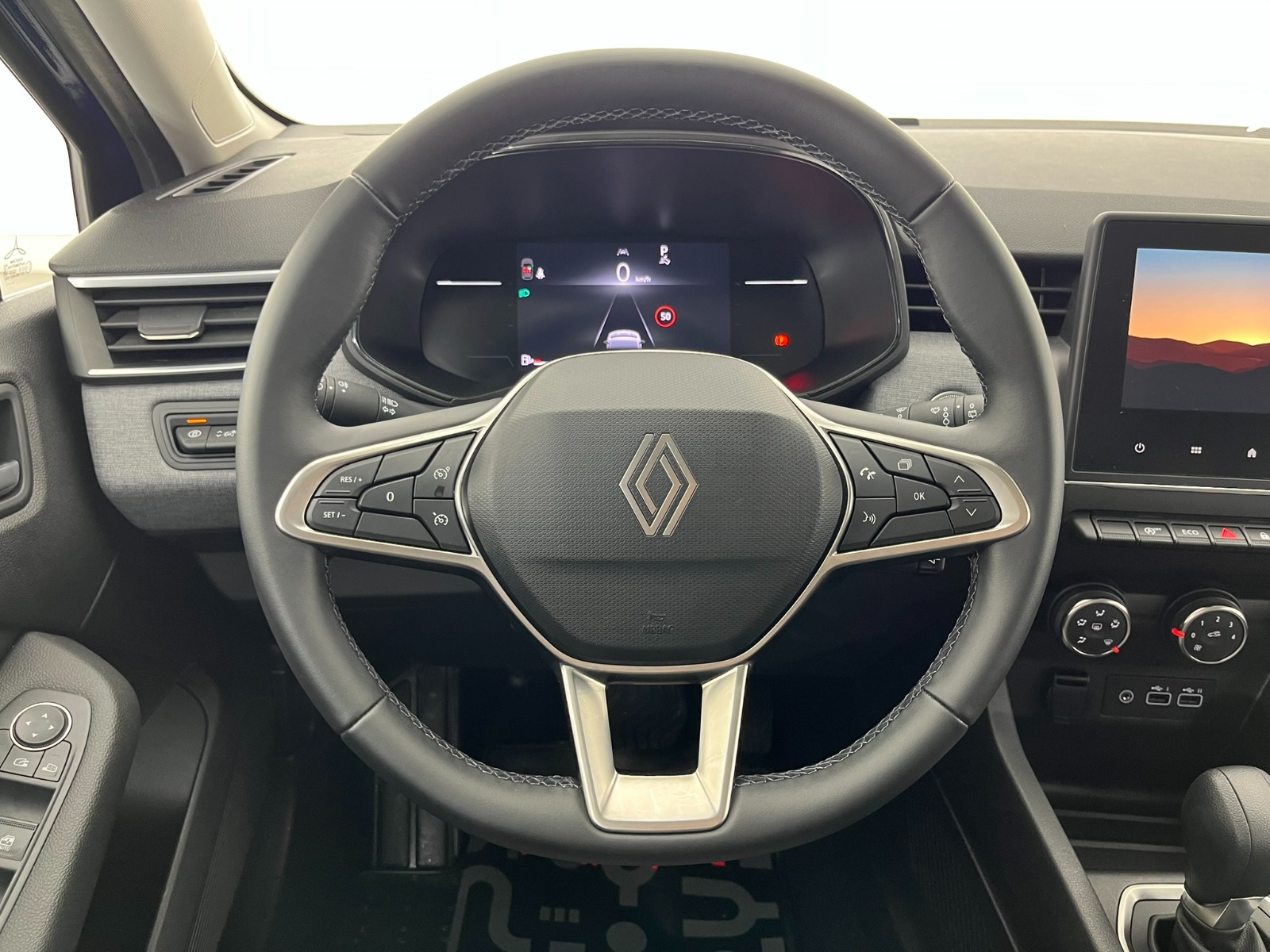 Renault Clio Hatchback 1.0 TCe Evolution X-Tronic - 2024 - Detay