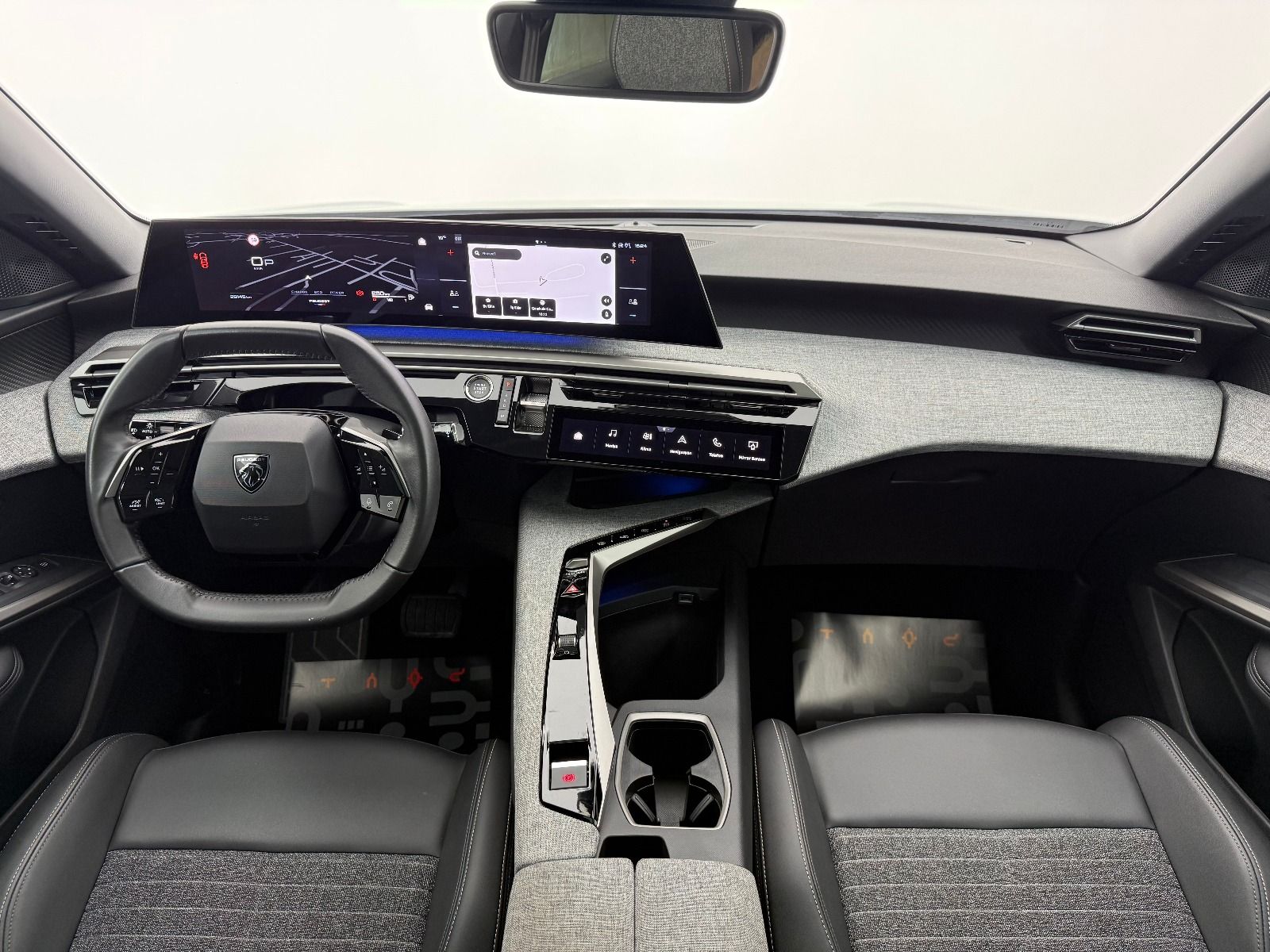 Peugeot 3008 1.2 Hybrid Allure e-DCS6 - 2025 - Detay