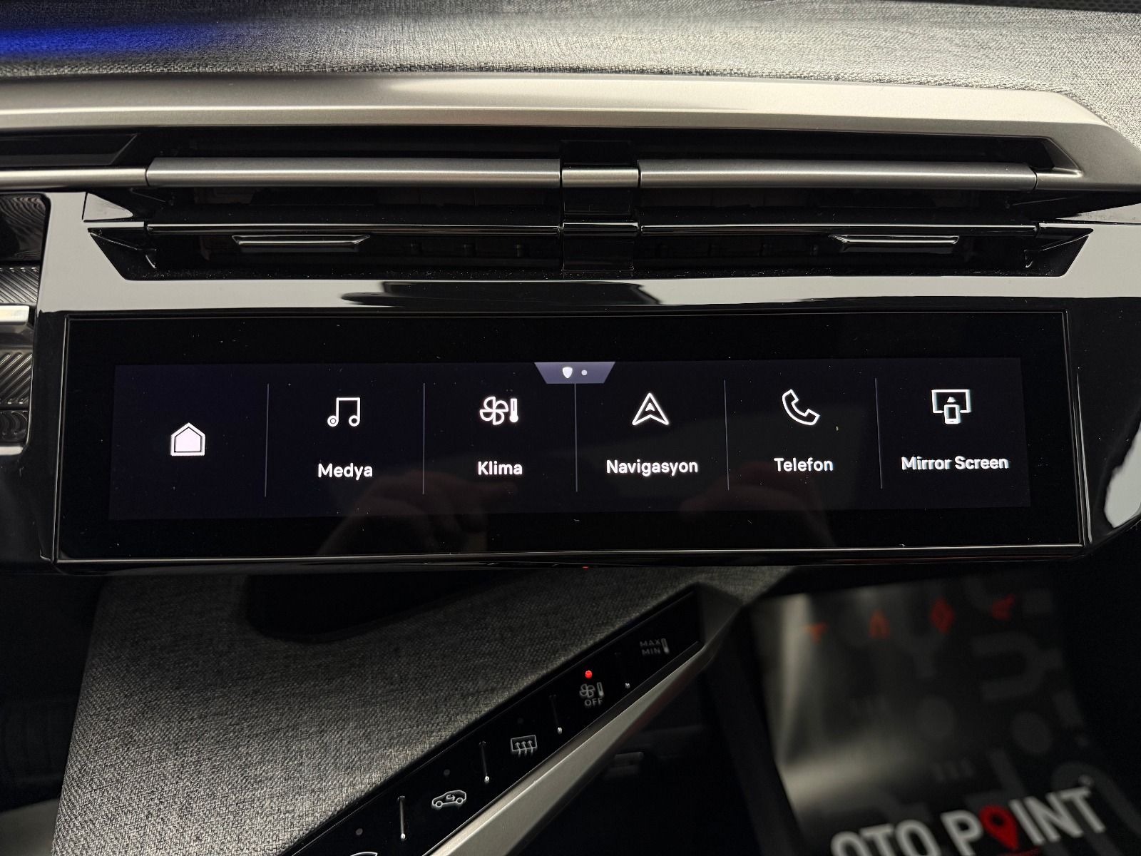 Peugeot 3008 1.2 Hybrid Allure e-DCS6 - 2025 - Detay