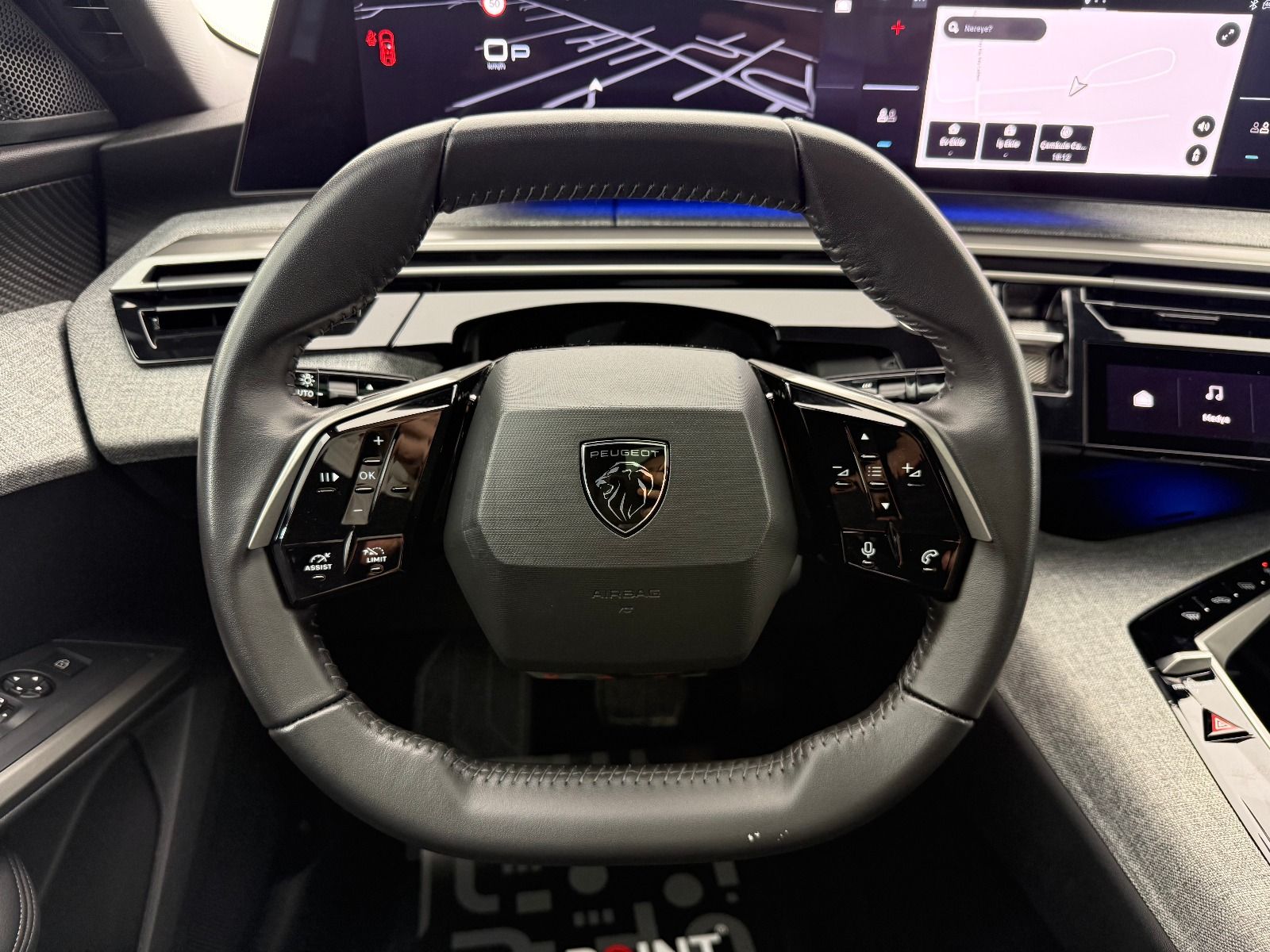 Peugeot 3008 1.2 Hybrid Allure e-DCS6 - 2025 - Detay