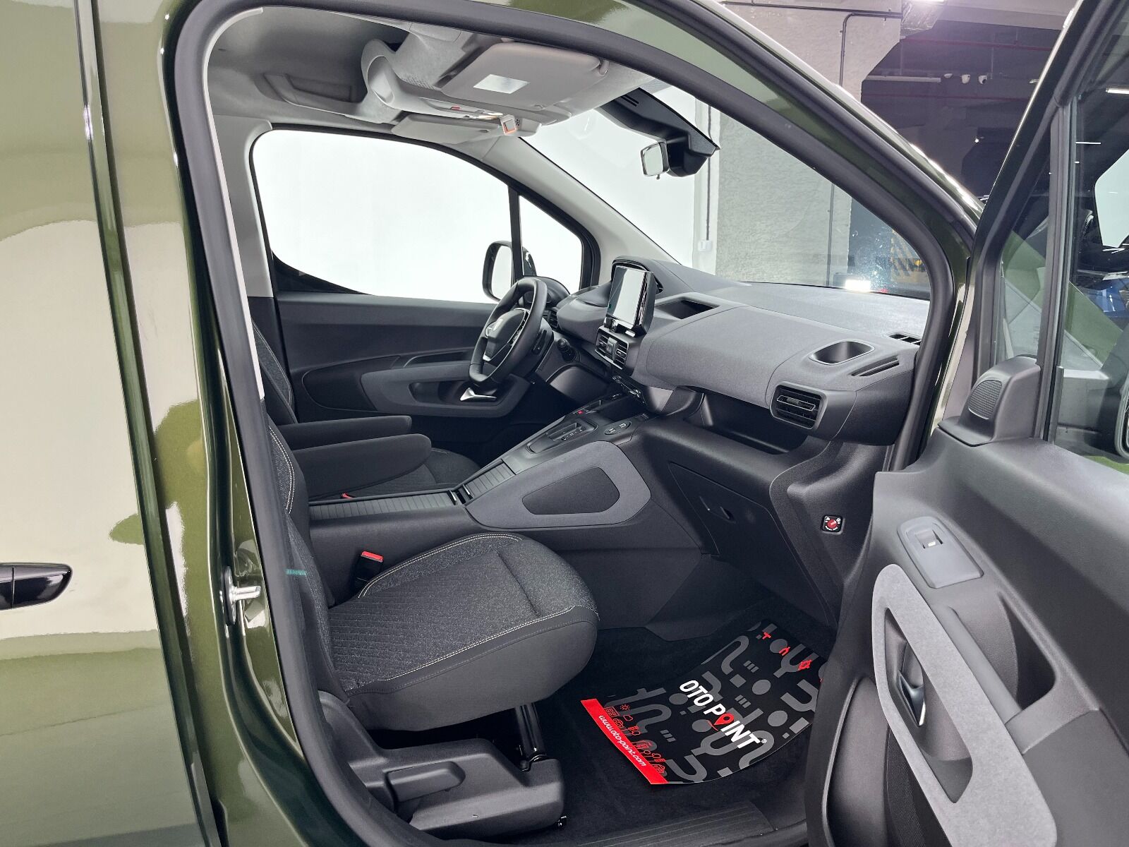 Peugeot Rifter 1.5 BlueHDI Allure EAT8 - 2025 - Detay
