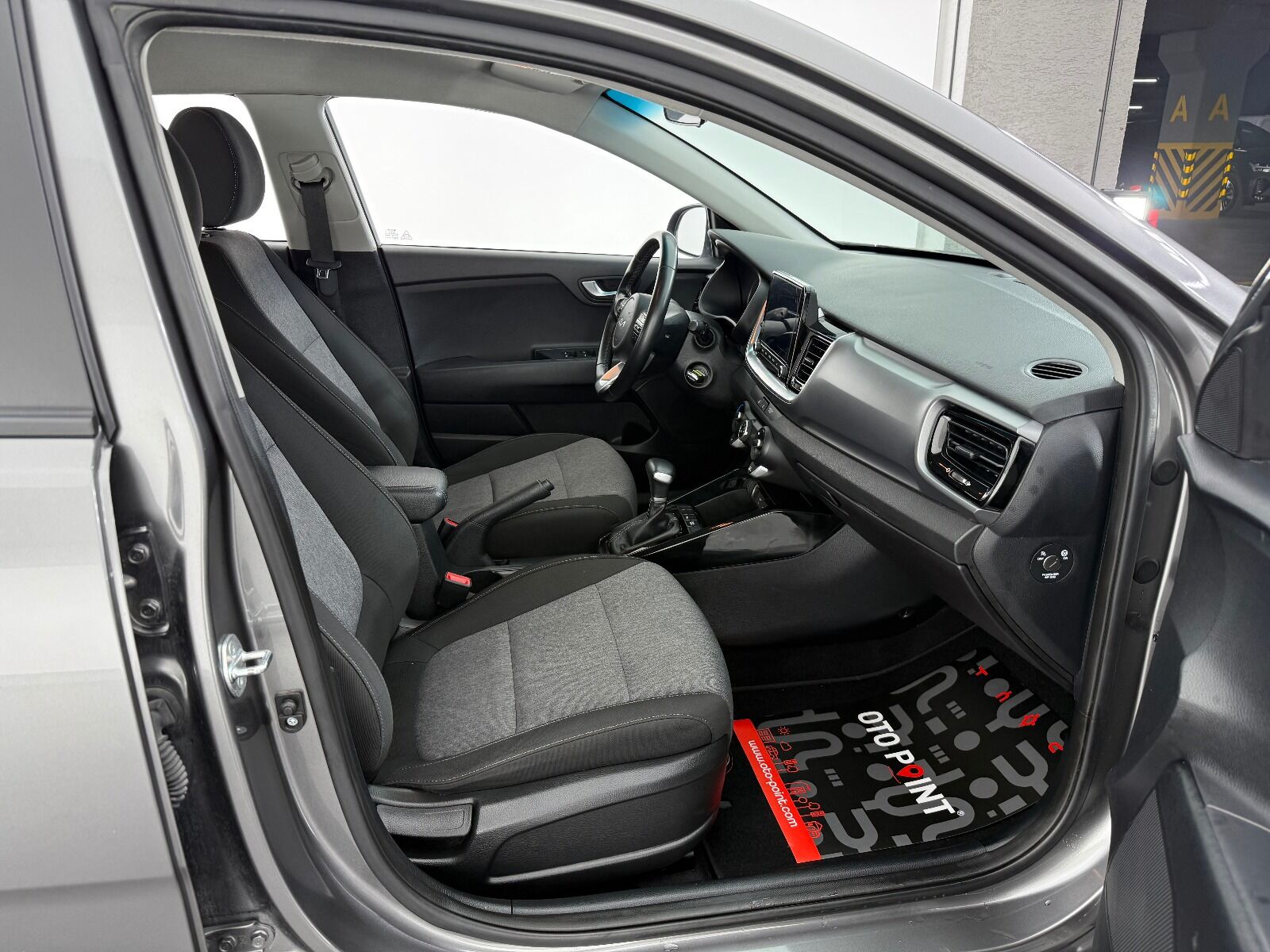 Kia Stonic 1.0 T-GDI Cool DCT - 2024 - Detay