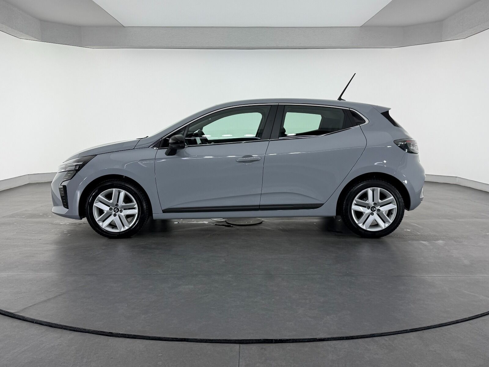 Renault Clio 1.0 TCE Evolution X-Tronic - 2025 - Detay