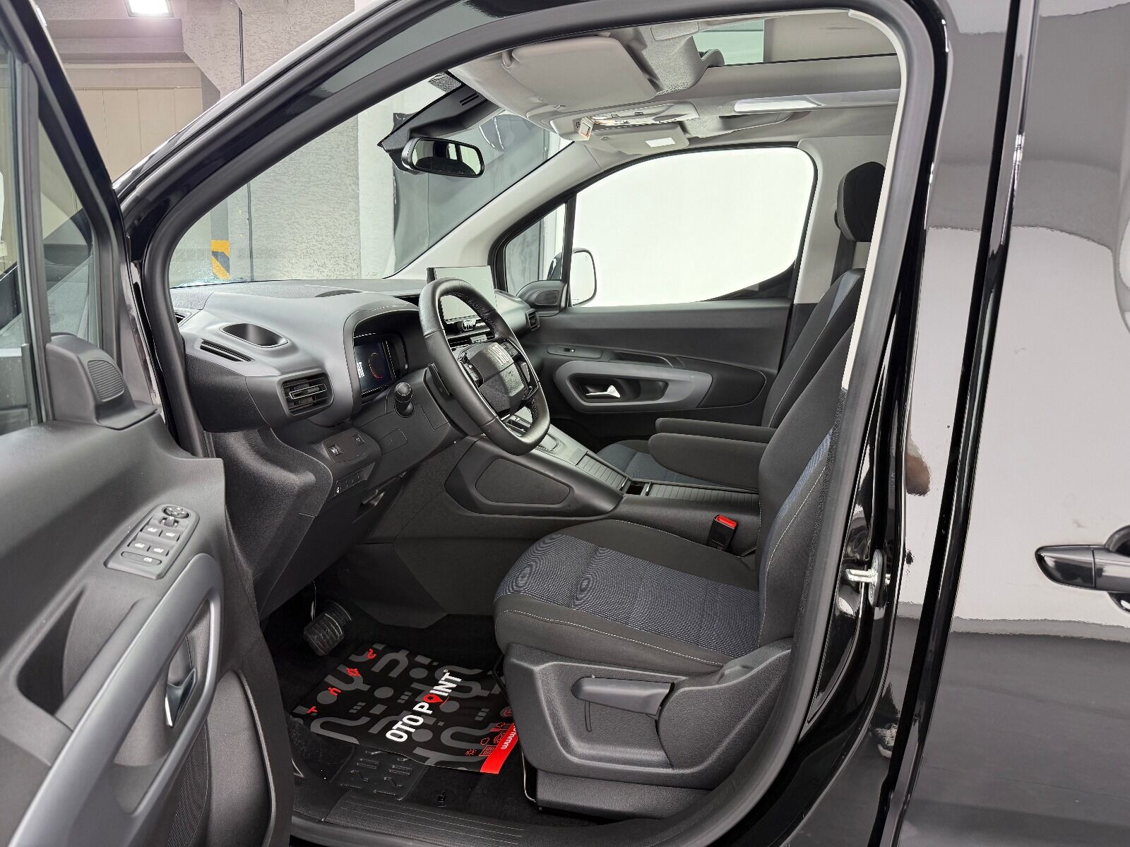 Fiat Doblo Combi 1.5 BlueHDİ Premio Plus - 2025 - Detay