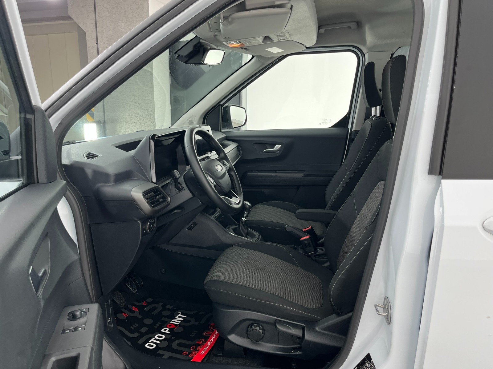 Ford Tourneo Courier Kombi 1.5 EcoBlue Deluxe - 2024 - Detay