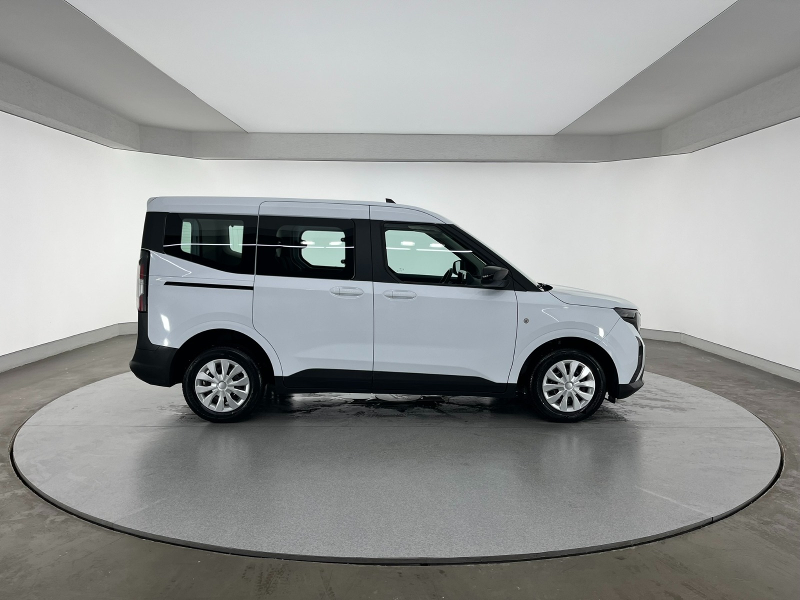 Ford Tourneo Courier Kombi 1.5 EcoBlue Deluxe - 2024 - Detay