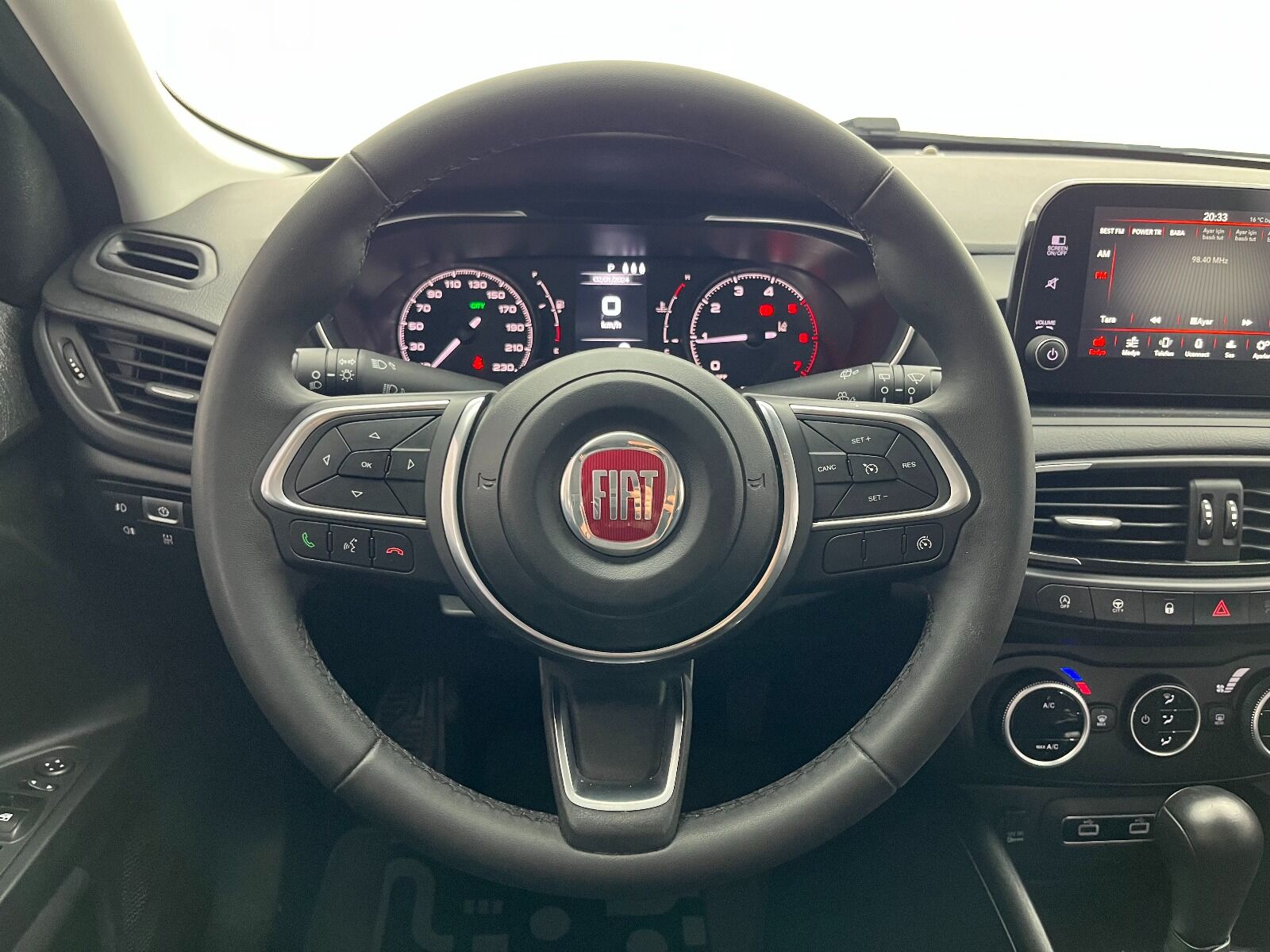 Fiat Egea Cross 1.6 MultiJet Urban GSR Traction+ DCT - 2024 - Detay