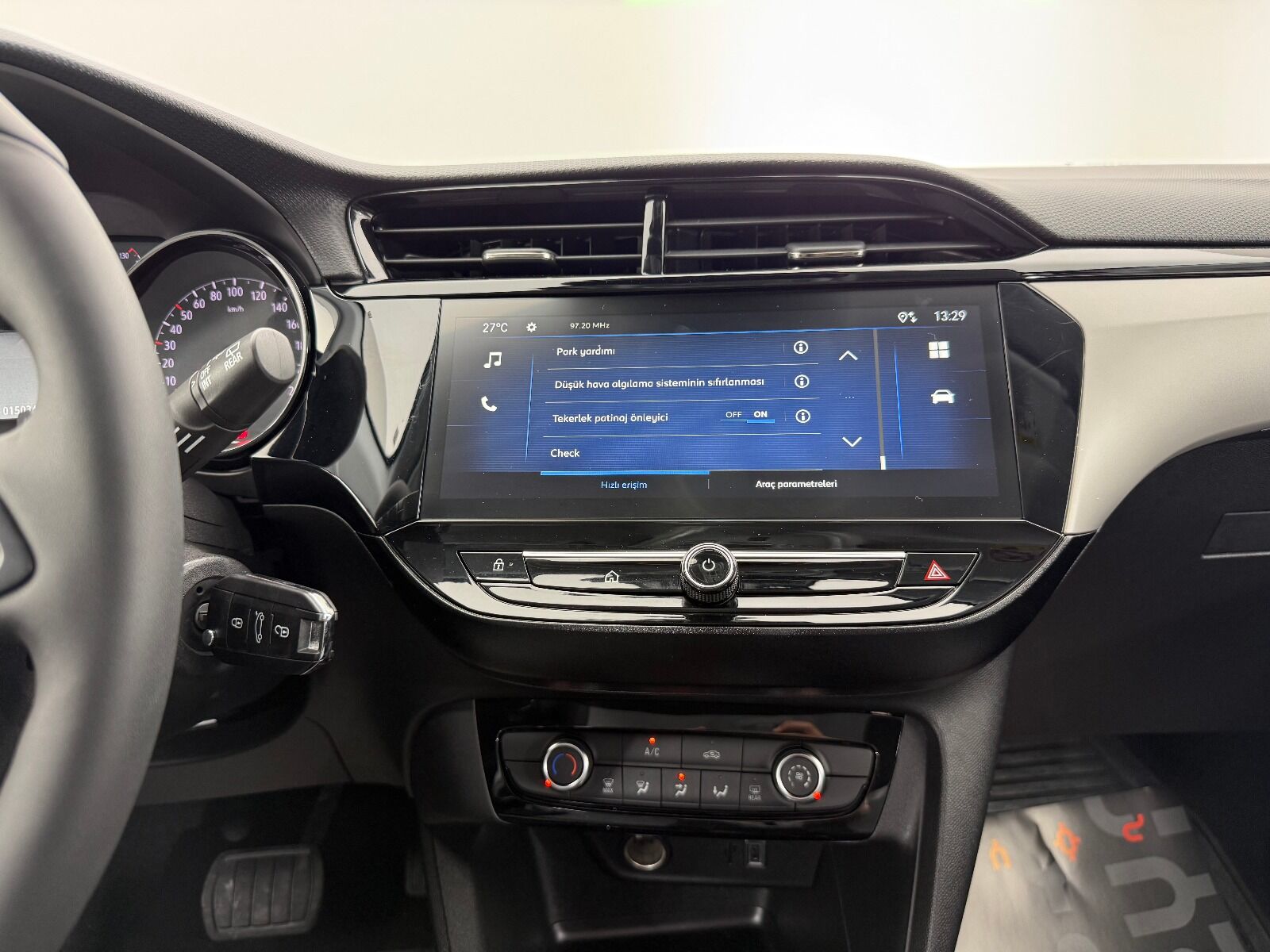 Opel Corsa 1.2 T Edition AT8 - 2025 - Detay
