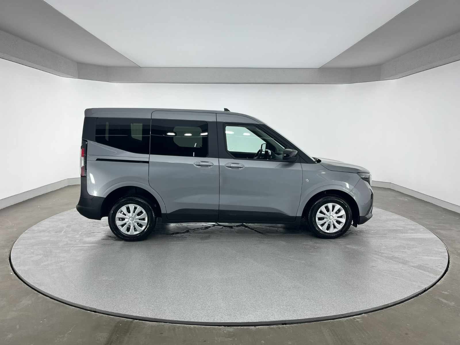 Ford Tourneo Courier Kombi 1.5 EcoBlue Deluxe - 2025 - Detay
