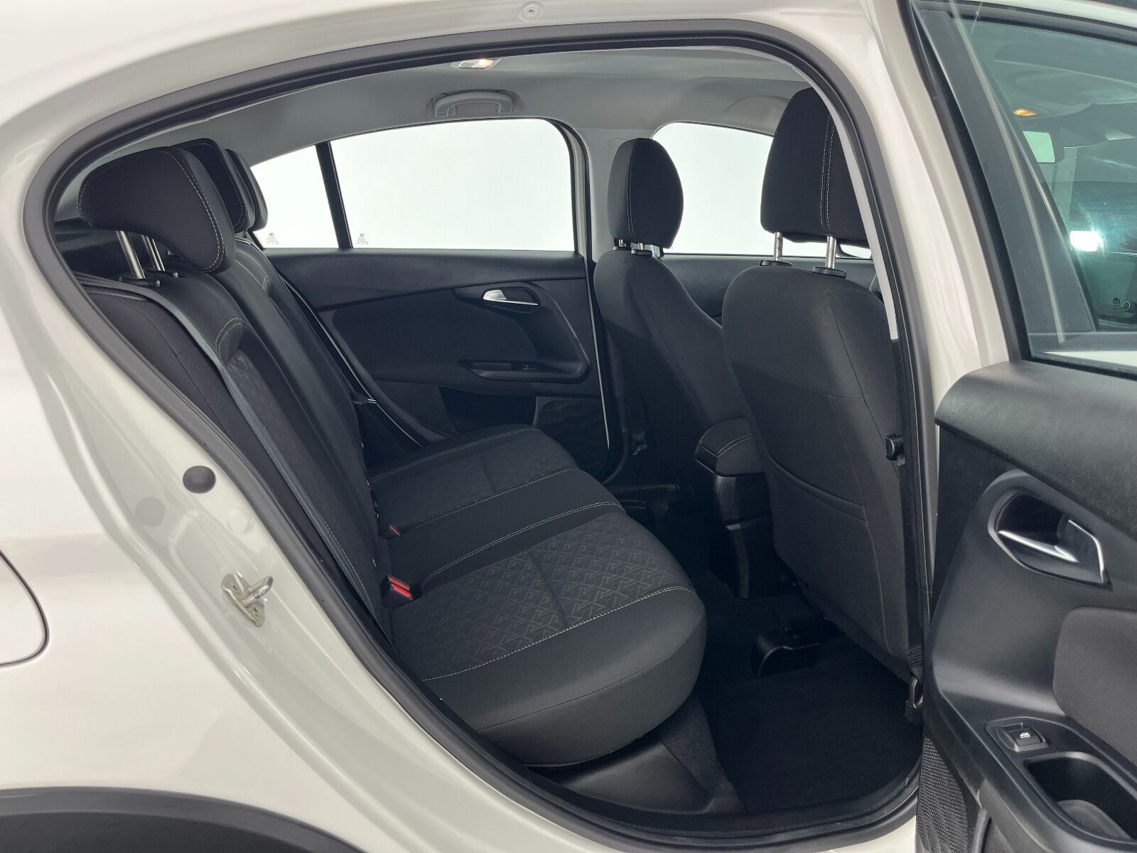 Fiat Egea Cross 1.6 MultiJet Urban GSR Traction+ DCT - 2024 - Detay