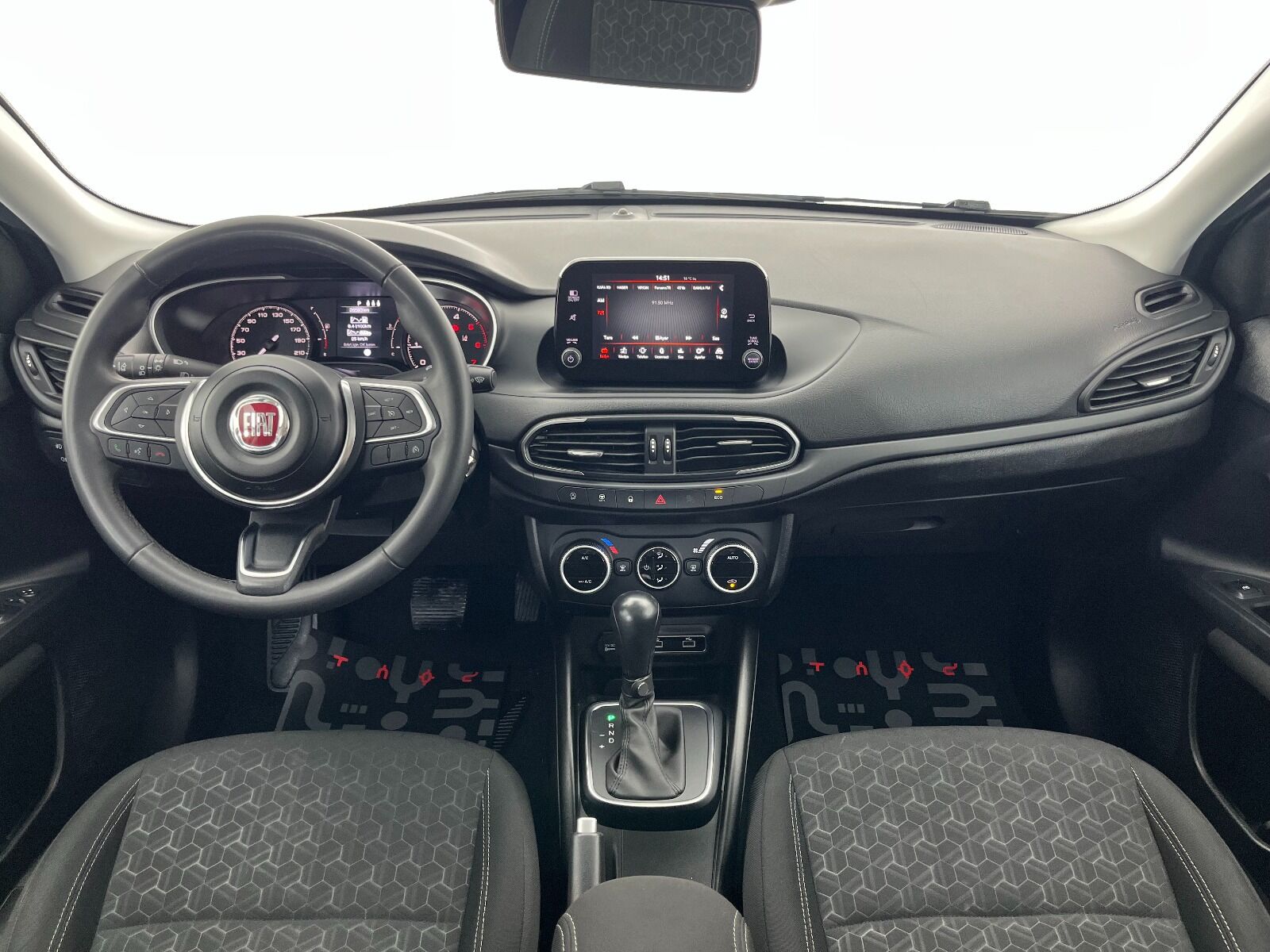 Fiat Egea Cross 1.6 MultiJet Urban GSR Traction+ DCT - 2024 - Detay