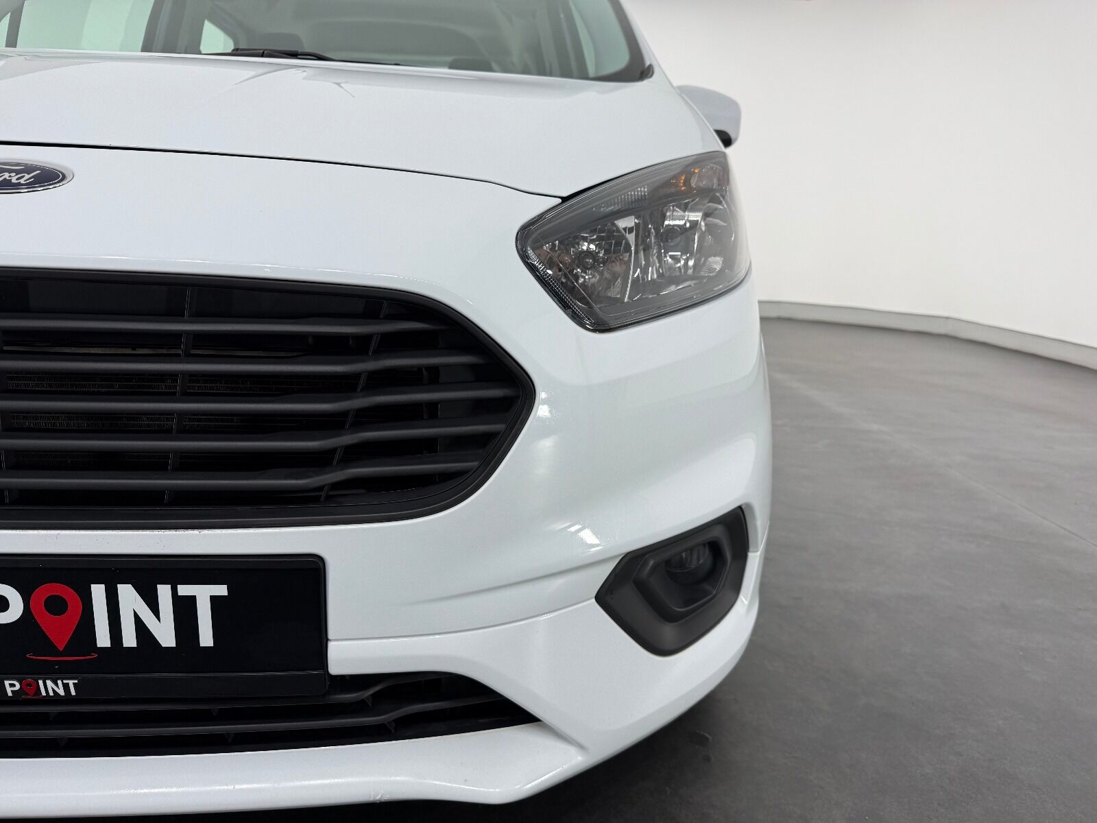 Ford Tourneo Courier 1.5 TDCI Deluxe - 2023 - Detay