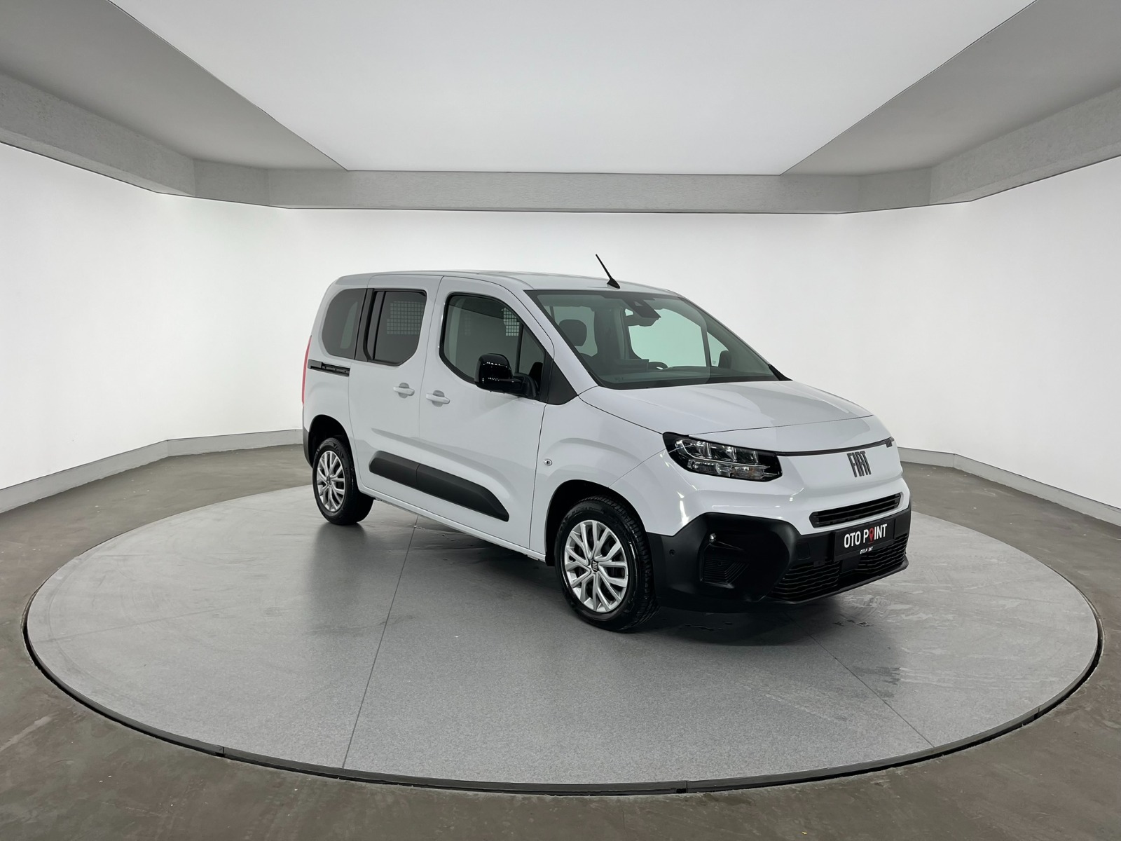Fiat Doblo Combi 1.5 BlueHDI Easy - 2024 - Detay